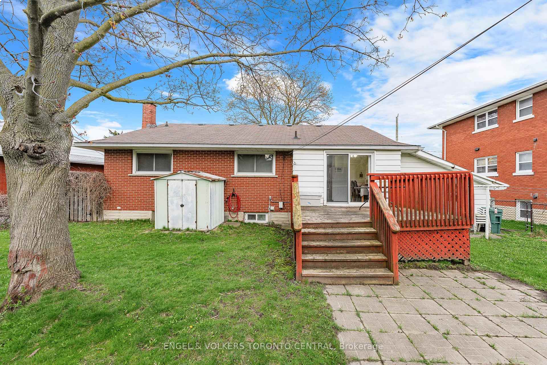 Photo 43 of 113 Plymouth Road, Kitchener, Rockway — HOMEH