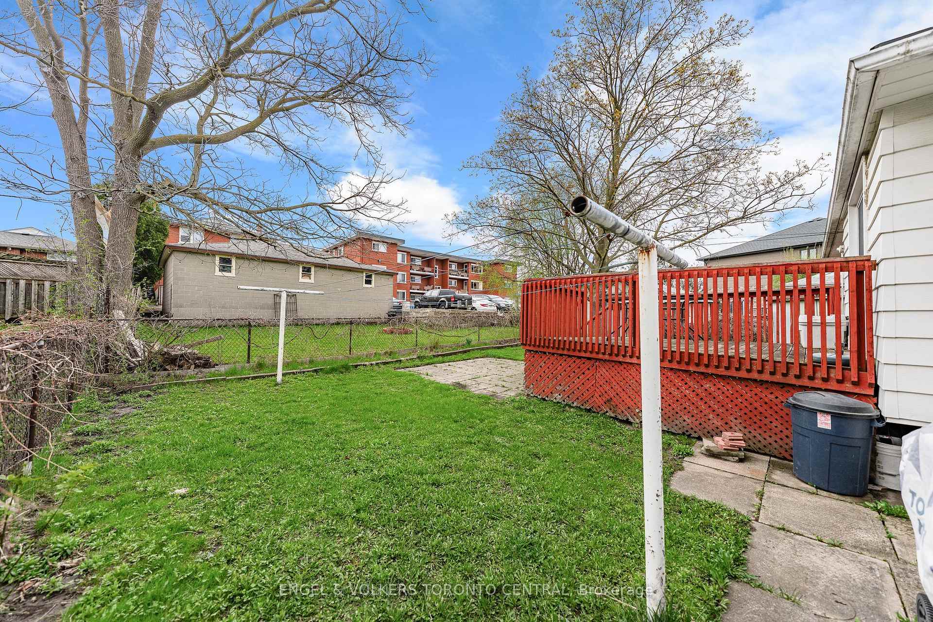 Photo 46 of 113 Plymouth Road, Kitchener, Rockway — HOMEH