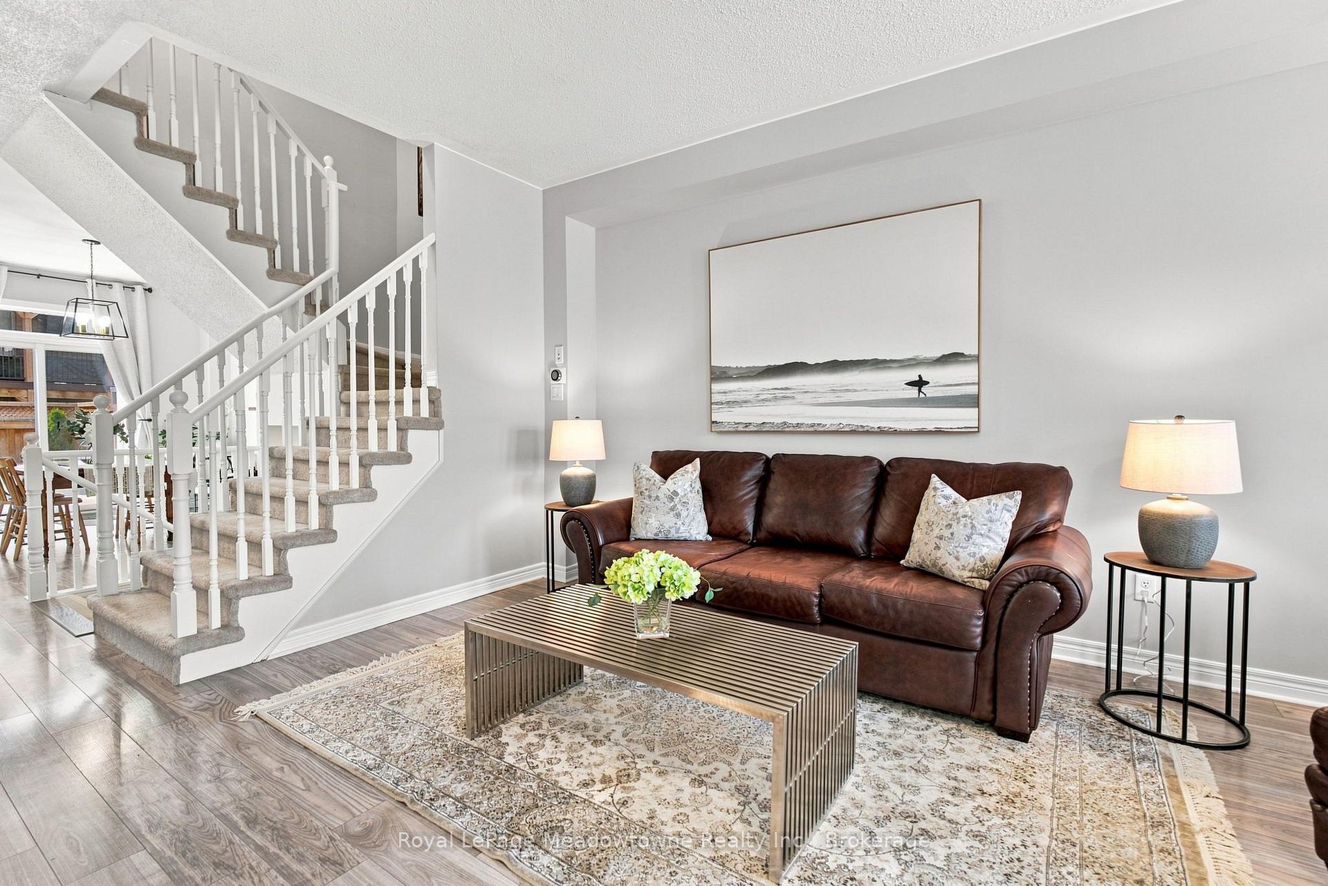 Photo 6 of 140 Laurendale Avenue, Georgina, Keswick South — HOMEH
