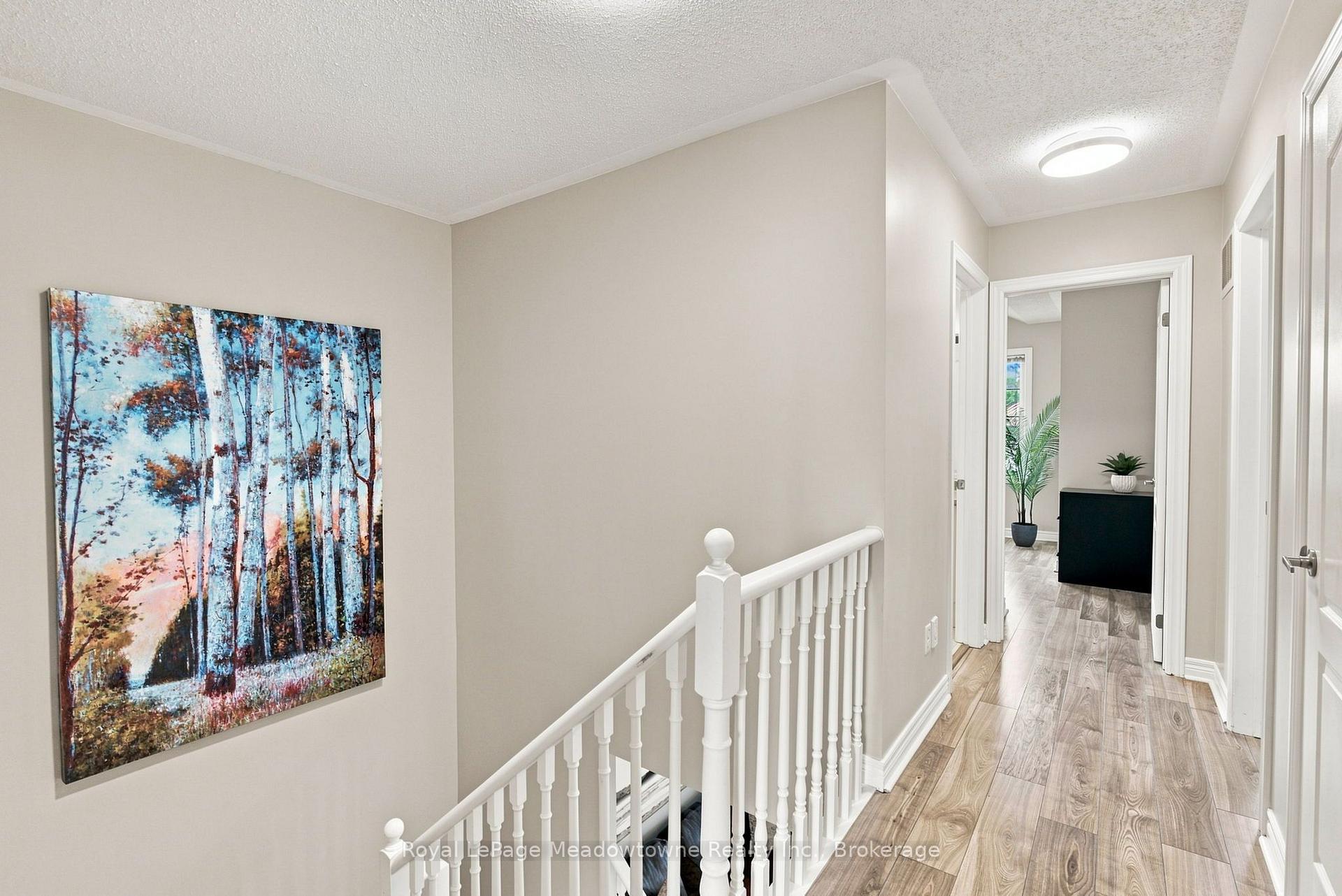 Photo 21 of 140 Laurendale Avenue, Georgina, Keswick South — HOMEH