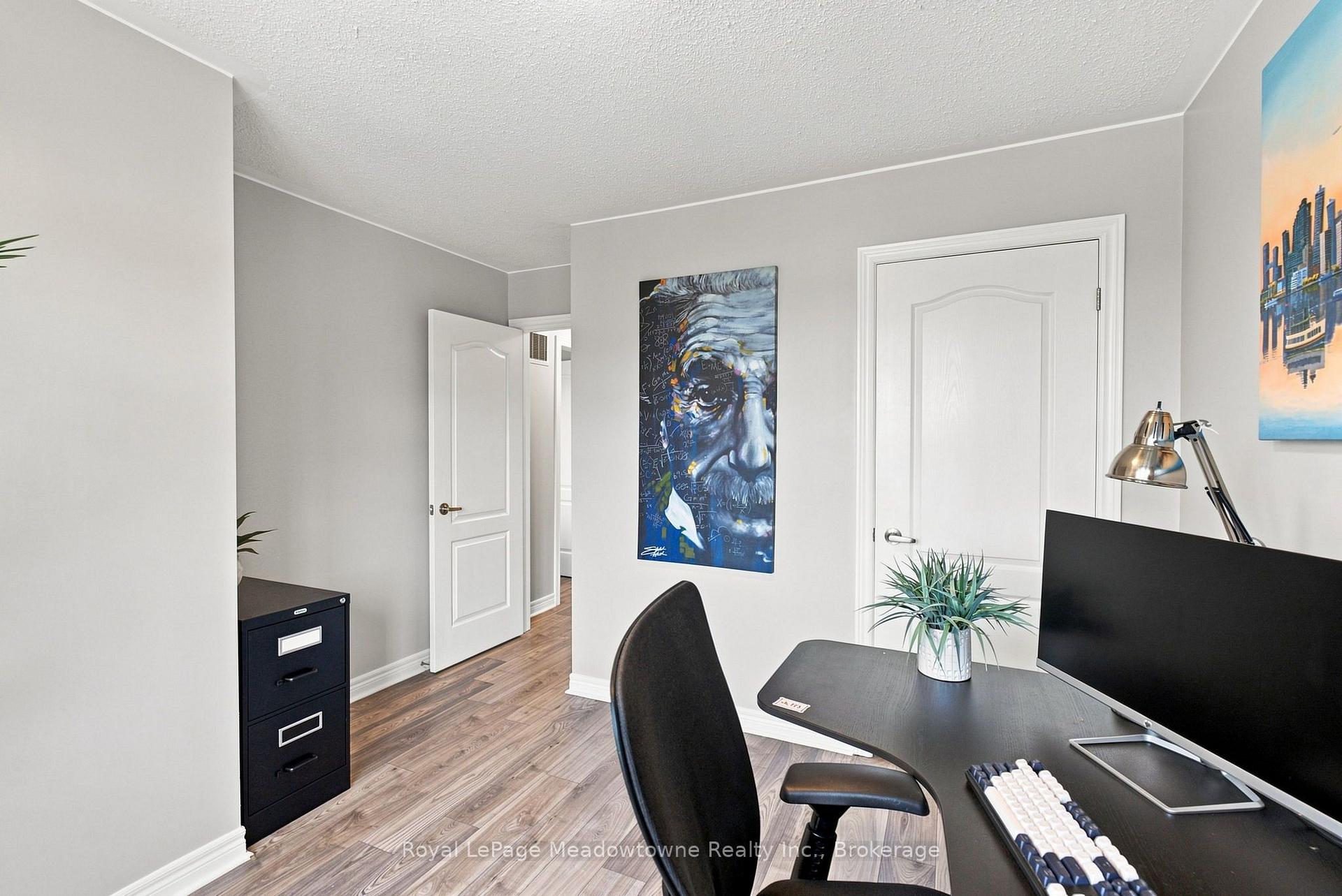 Photo 26 of 140 Laurendale Avenue, Georgina, Keswick South — HOMEH