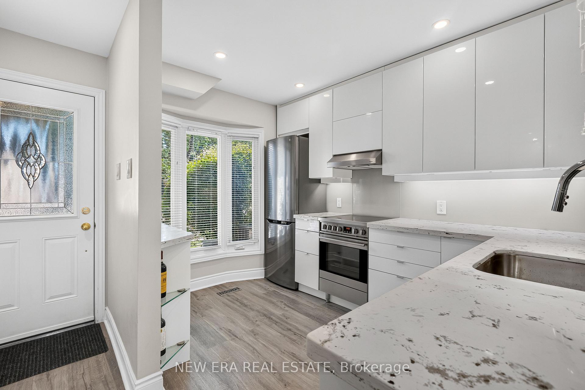 Photo 8 of Unit 51, 5020 Delaware Drive, Mississauga, Hurontario — HOMEH