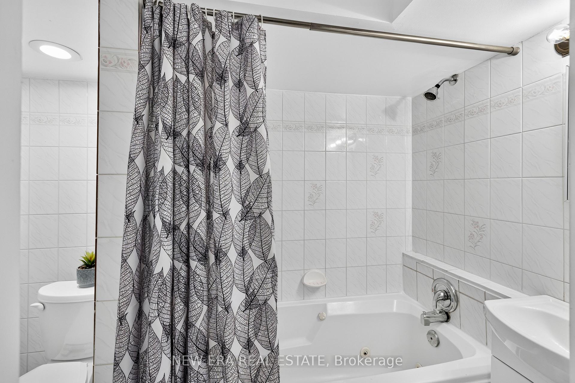 Photo 24 of Unit 51, 5020 Delaware Drive, Mississauga, Hurontario — HOMEH
