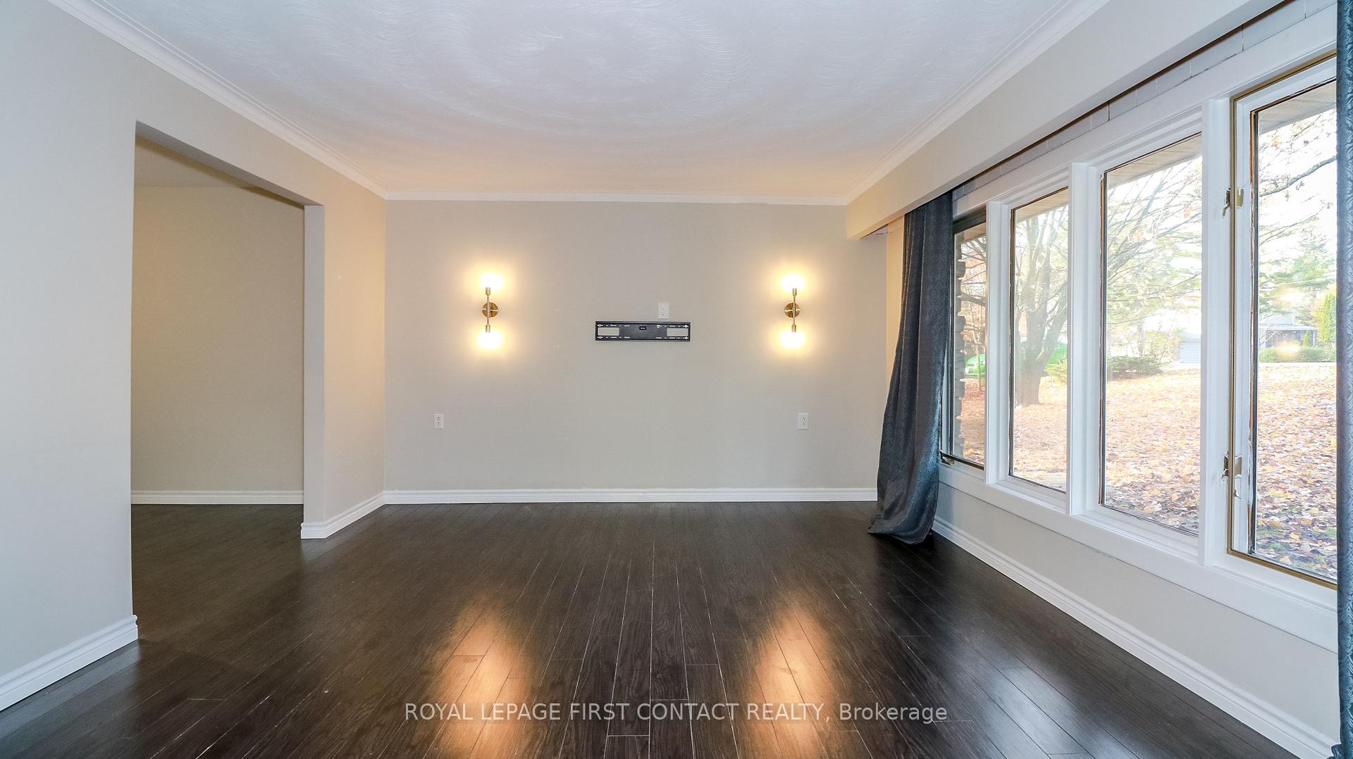 Photo 6 of 18 Kennedy Drive, Kawartha Lakes, Fenelon Falls — HOMEH