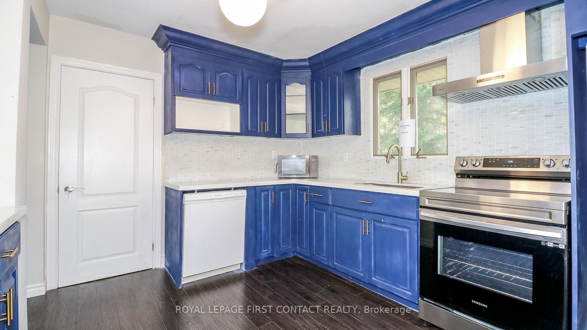 Photo 12 of 18 Kennedy Drive, Kawartha Lakes, Fenelon Falls — HOMEH