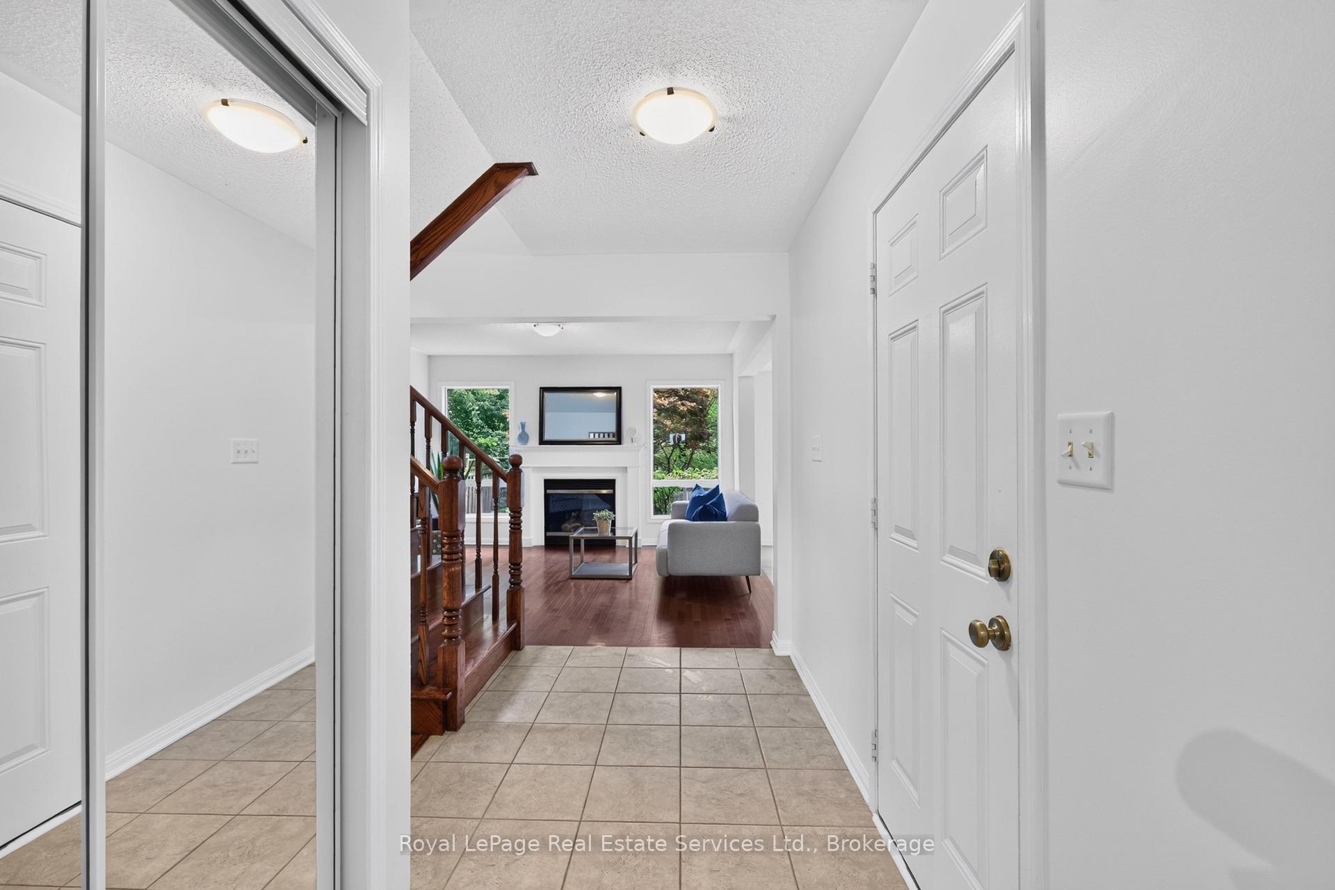 Photo 6 of 3071 Rotary Way E, Burlington, Alton — HOMEH