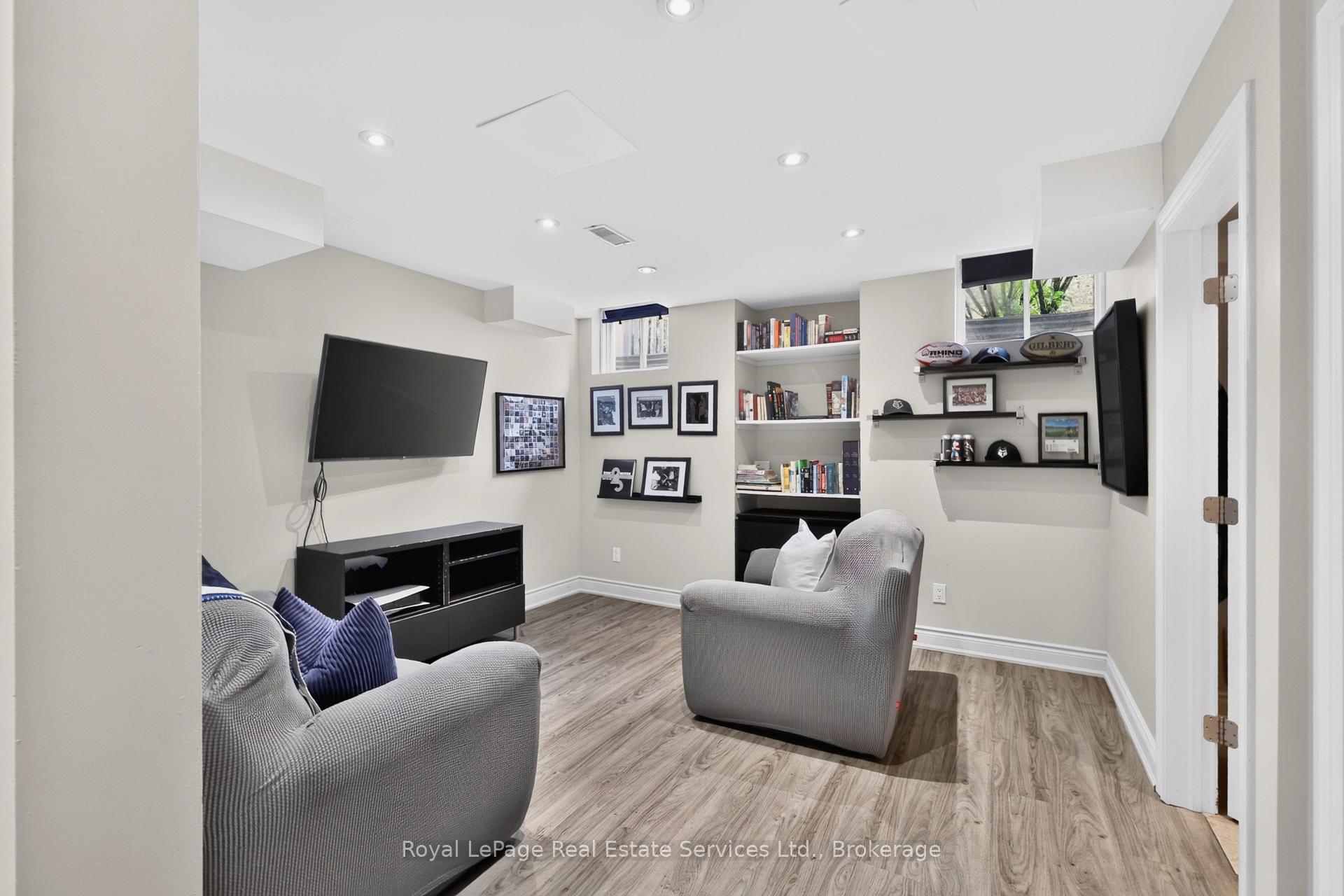 Photo 23 of 3071 Rotary Way E, Burlington, Alton — HOMEH