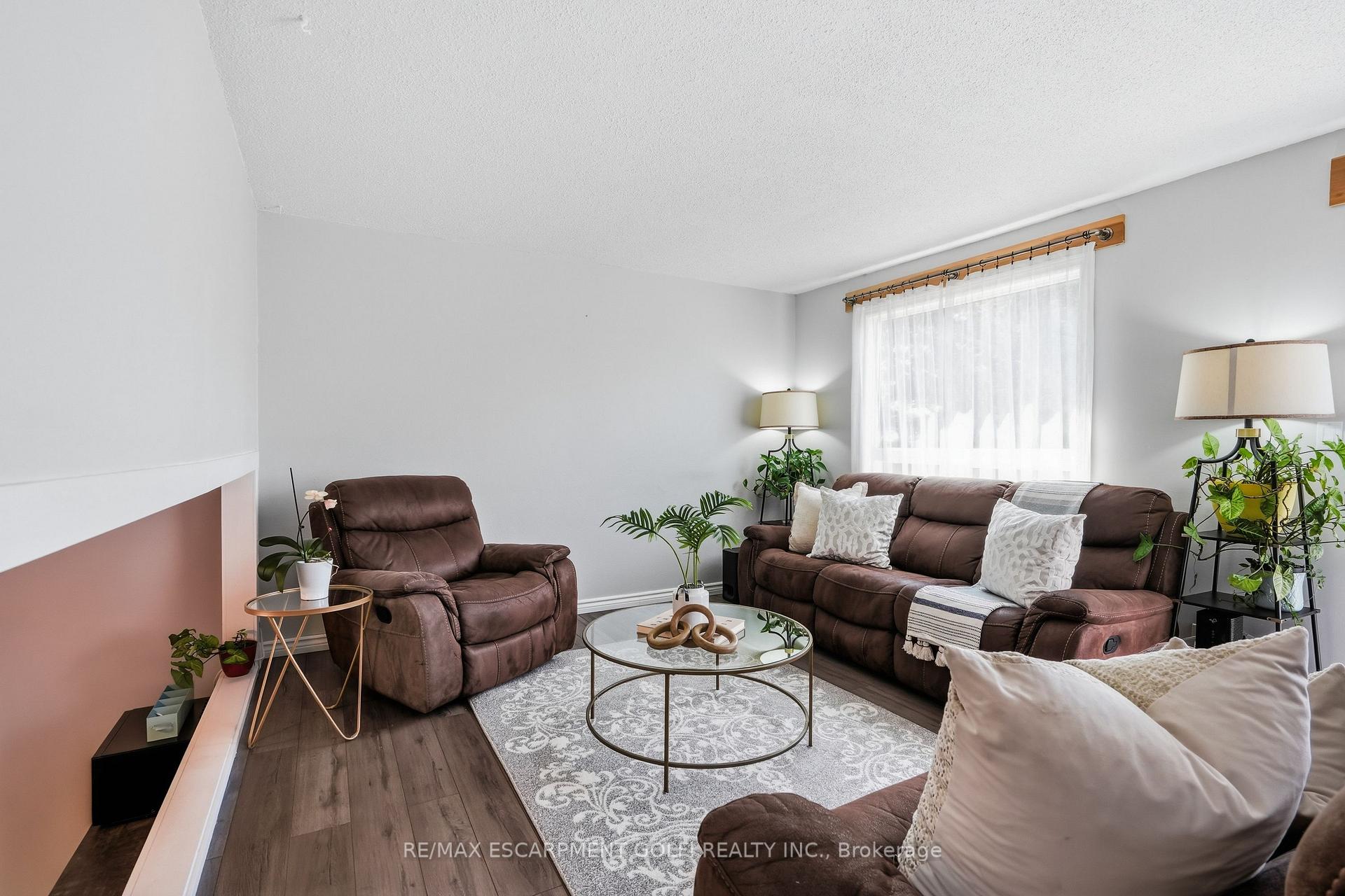 Photo 4 of Unit 38, 7001 Casey Street, Niagara Falls, Casey — HOMEH
