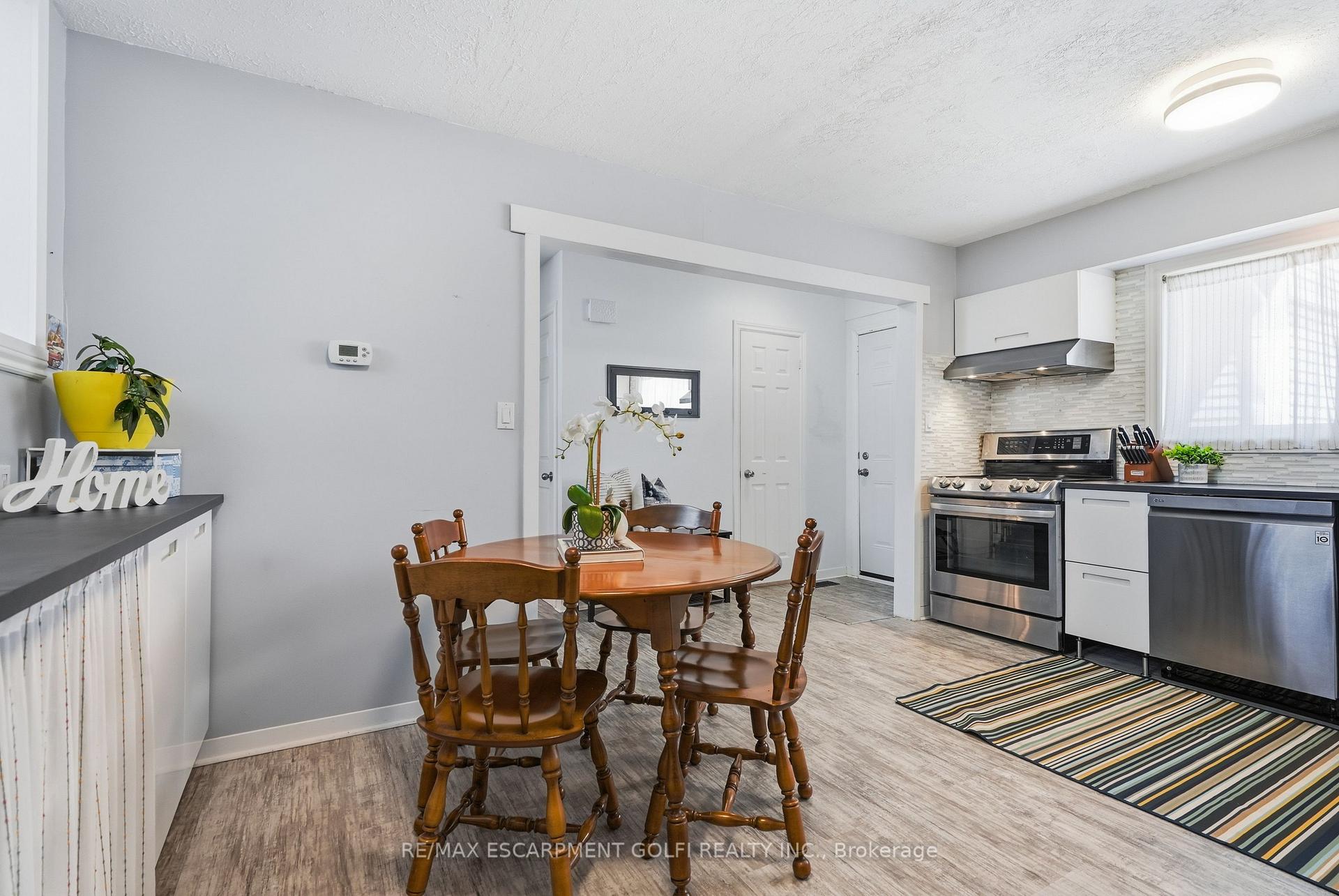Photo 9 of Unit 38, 7001 Casey Street, Niagara Falls, Casey — HOMEH