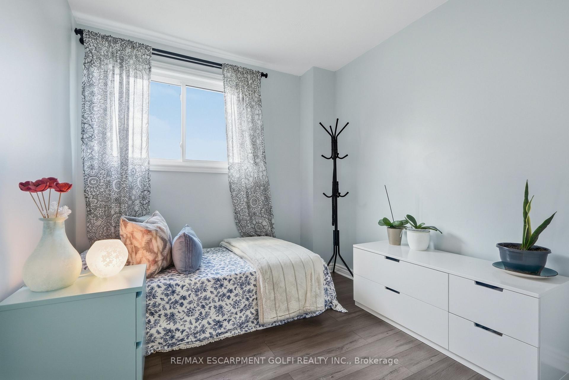 Photo 15 of Unit 38, 7001 Casey Street, Niagara Falls, Casey — HOMEH