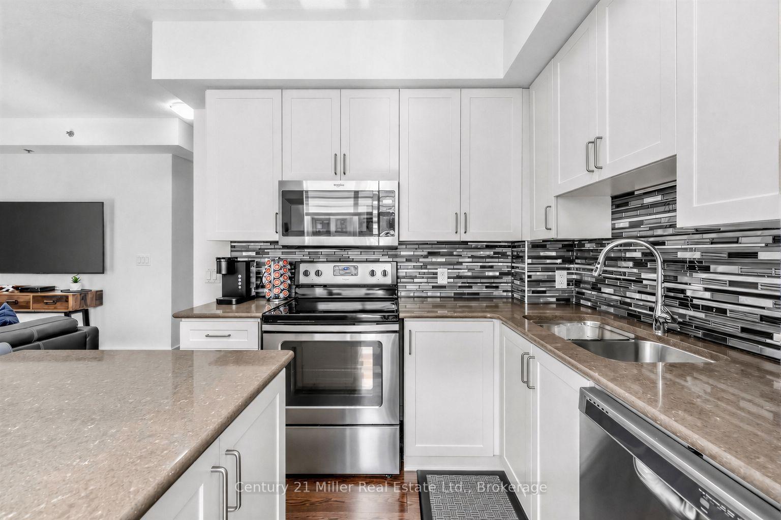 Photo 16 of Unit 327, 2486 Old Bronte Road, Oakville, Westmount — HOMEH