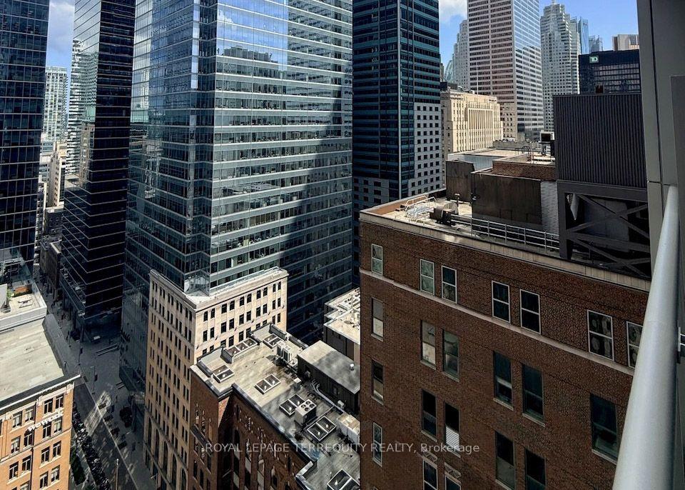 Photo 9 of Unit 2704, 70 Temperance Street, Toronto, Bay Street Corridor — HOMEH