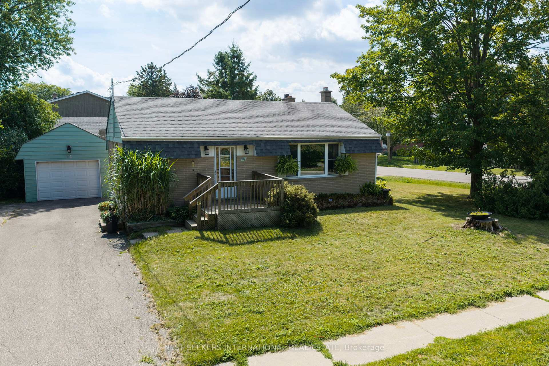 Photo of 92 Ellwood Drive
