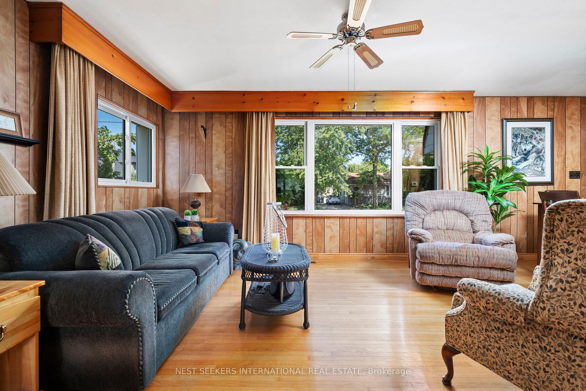 Photo 8 of 92 Ellwood Drive, Caledon, Bolton West — HOMEH