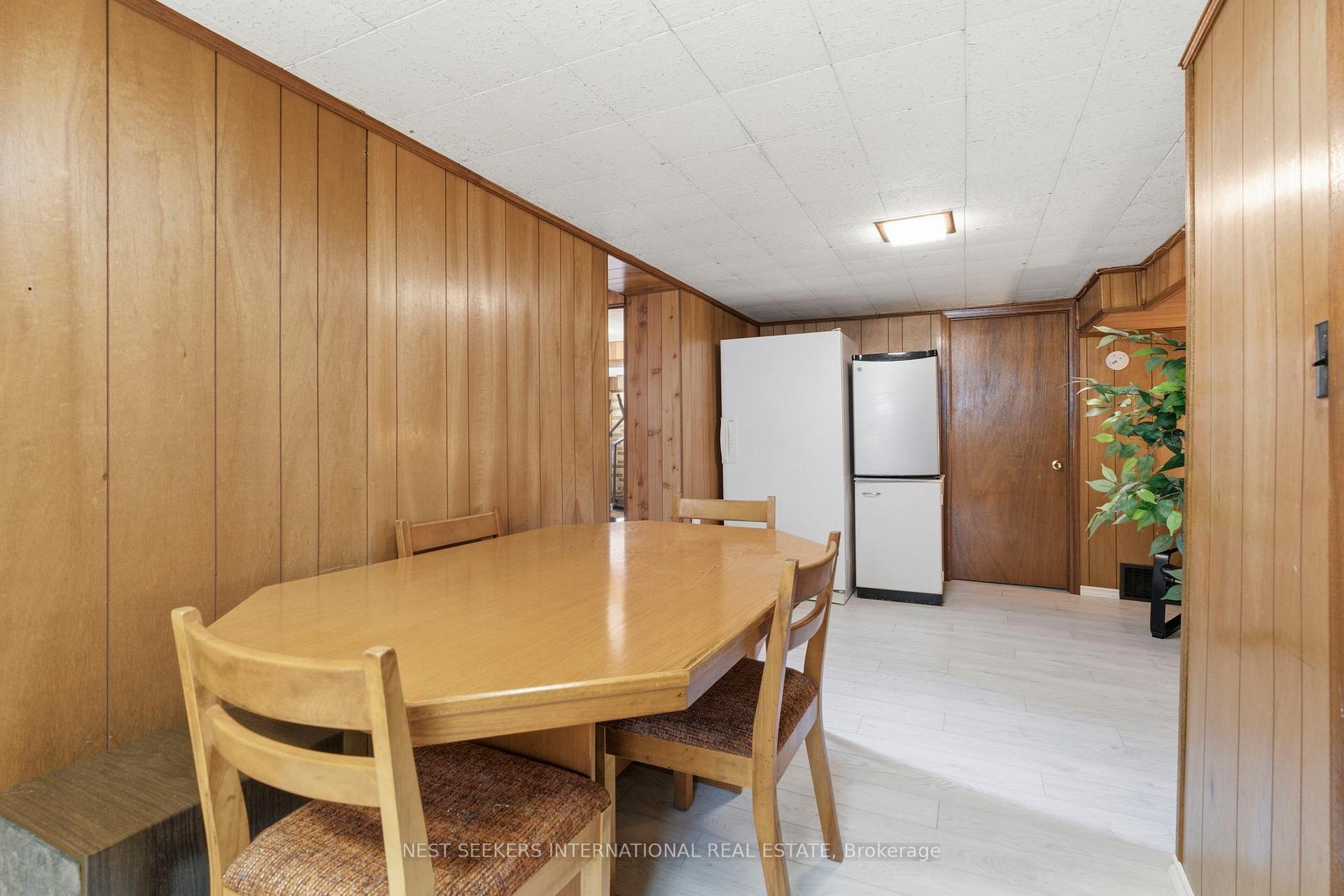 Photo 17 of 92 Ellwood Drive, Caledon, Bolton West — HOMEH