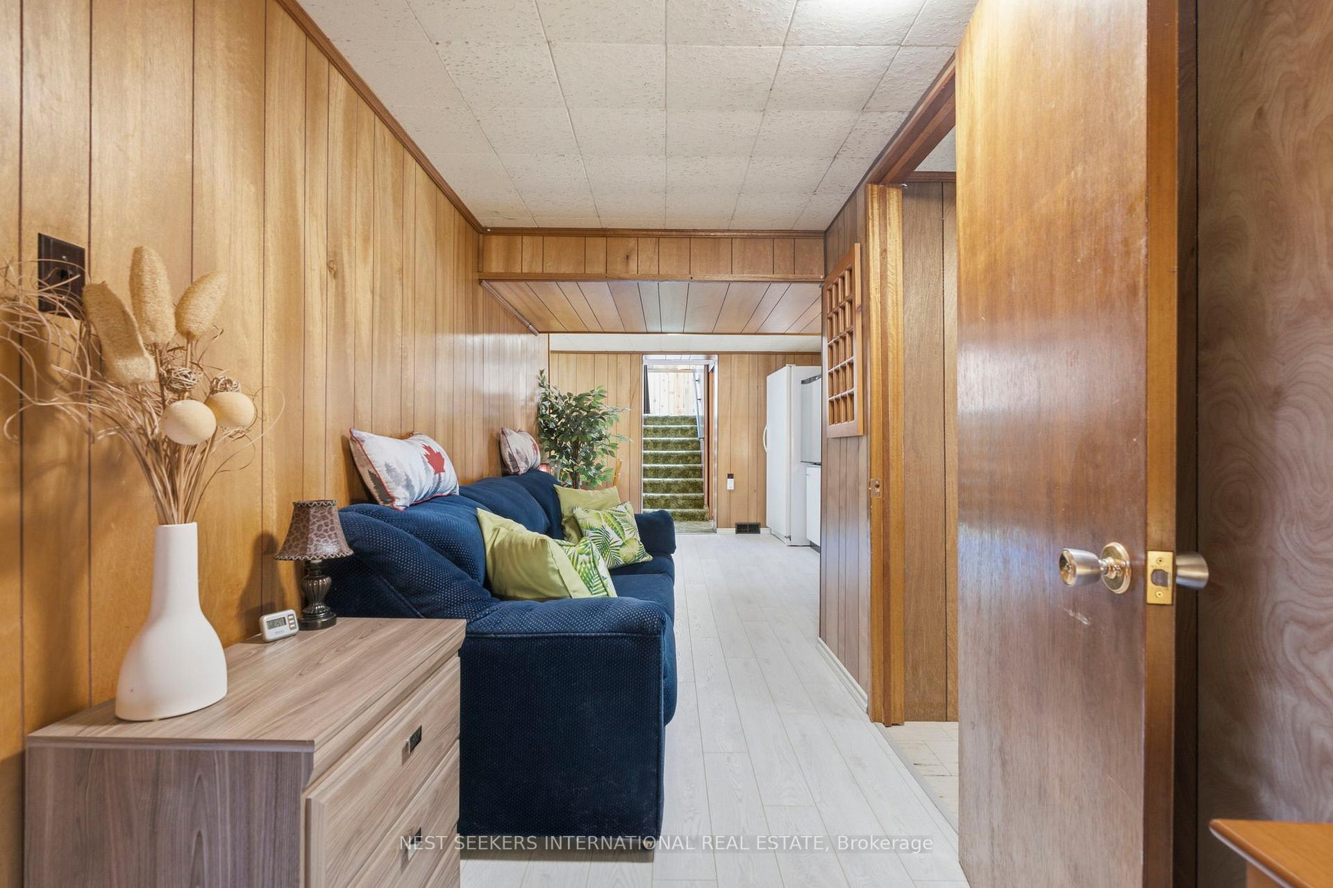 Photo 30 of 92 Ellwood Drive, Caledon, Bolton West — HOMEH