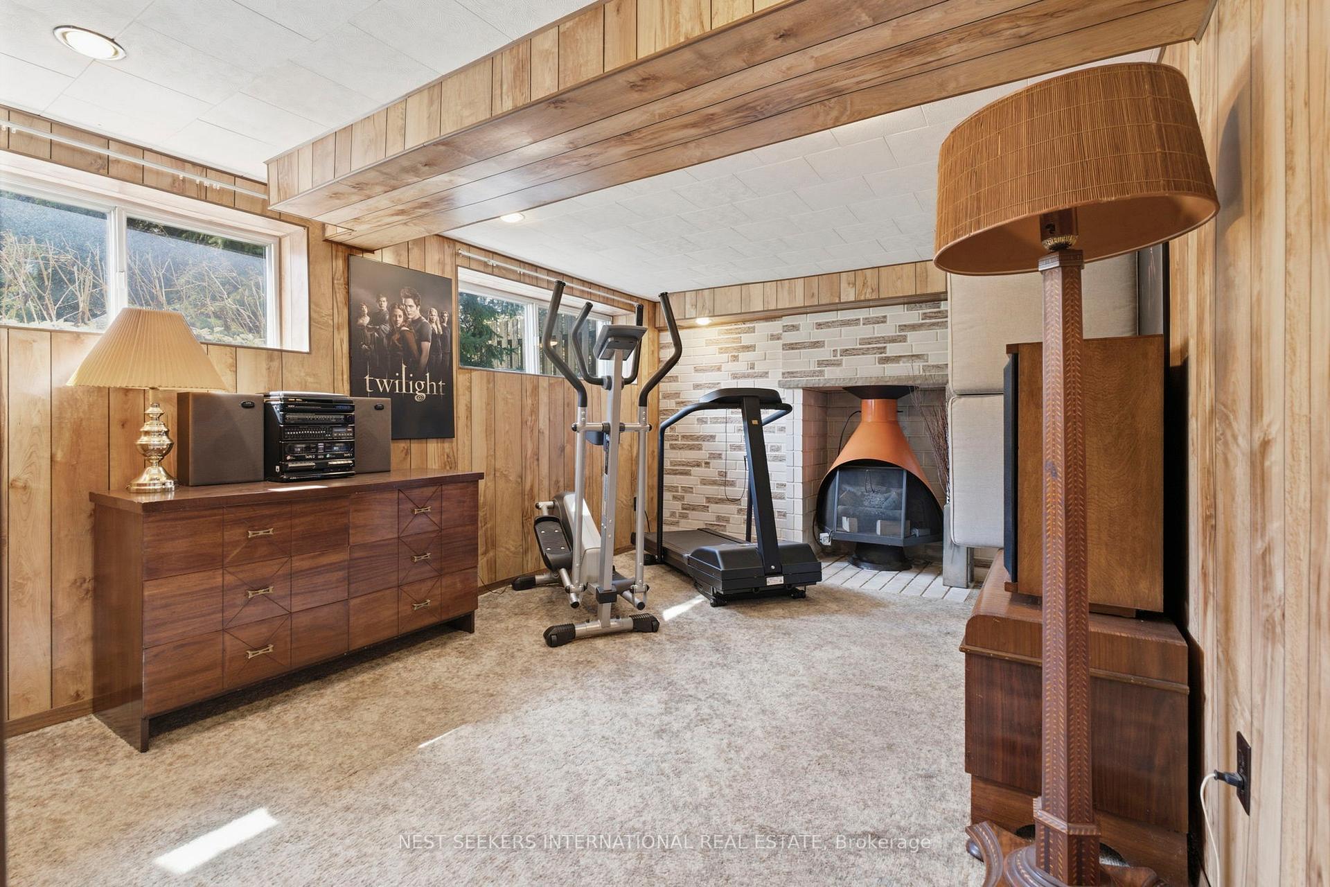 Photo 31 of 92 Ellwood Drive, Caledon, Bolton West — HOMEH