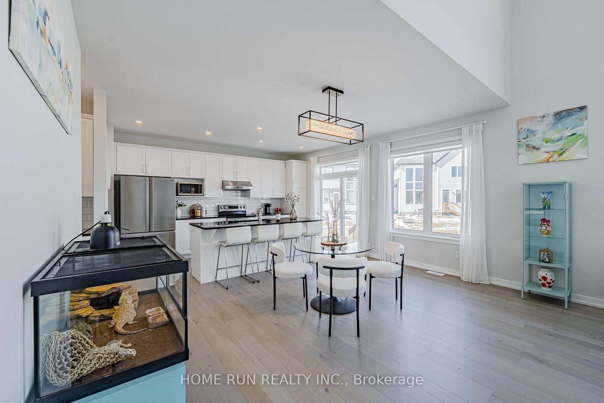 Photo 15 of 408 Gidran Circle, Ottawa, Kanata - Emerald Meadows/Trailwest — HOMEH