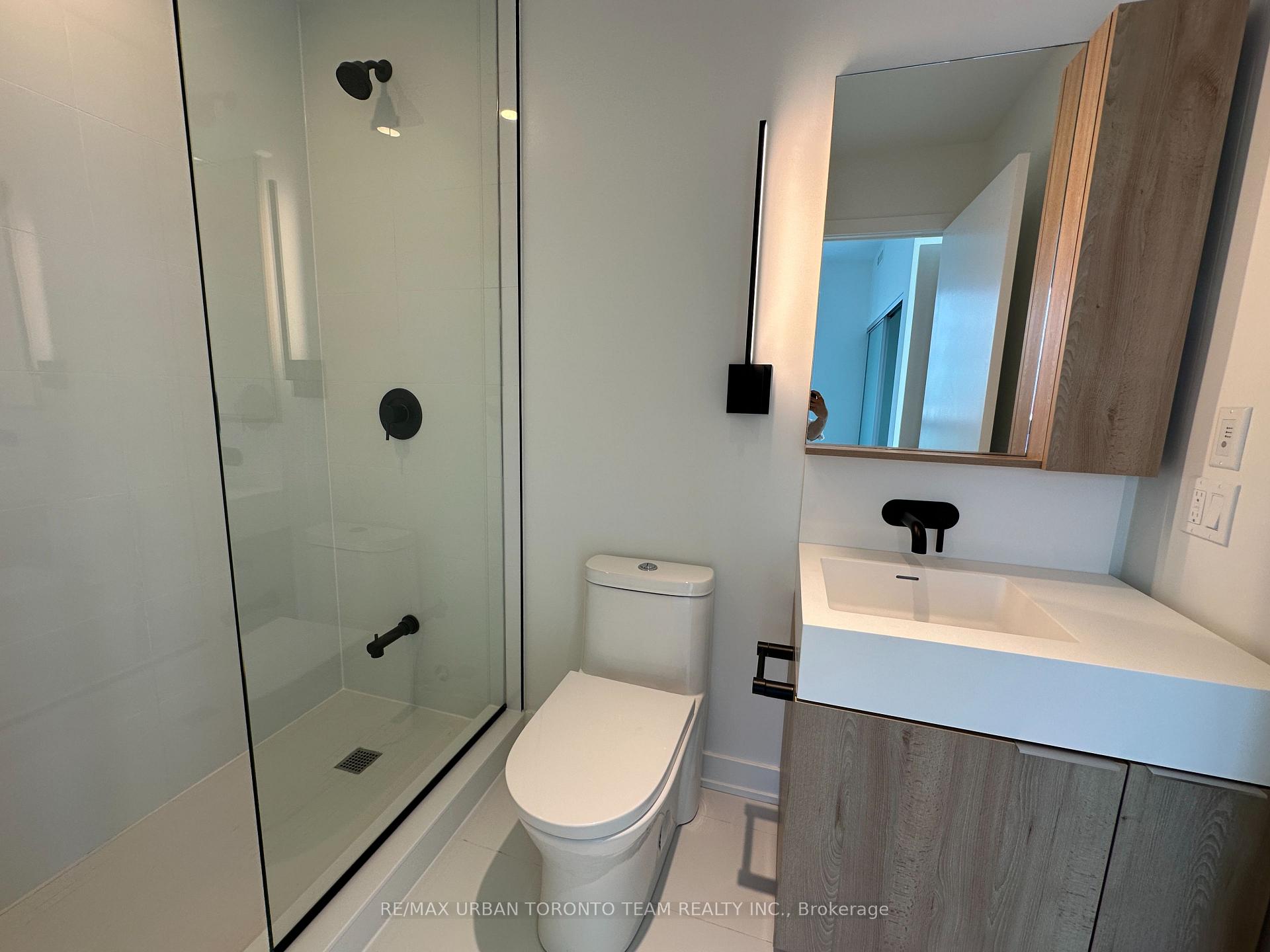 Photo 11 of Unit 3602, 117 Broadway Avenue, Toronto, Mount Pleasant West — HOMEH