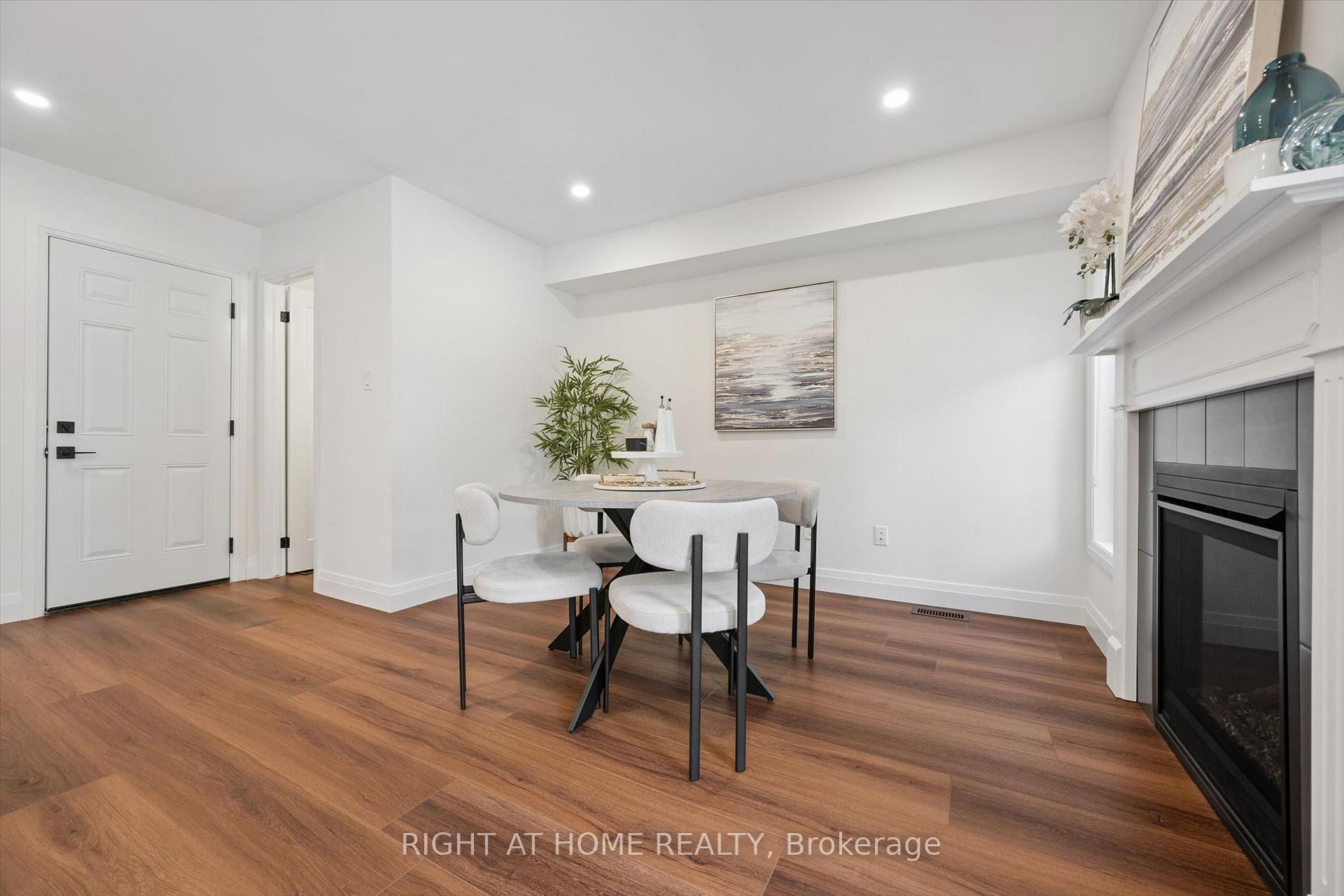 Photo 11 of 2294 Seton Crescent, Burlington, Orchard — HOMEH