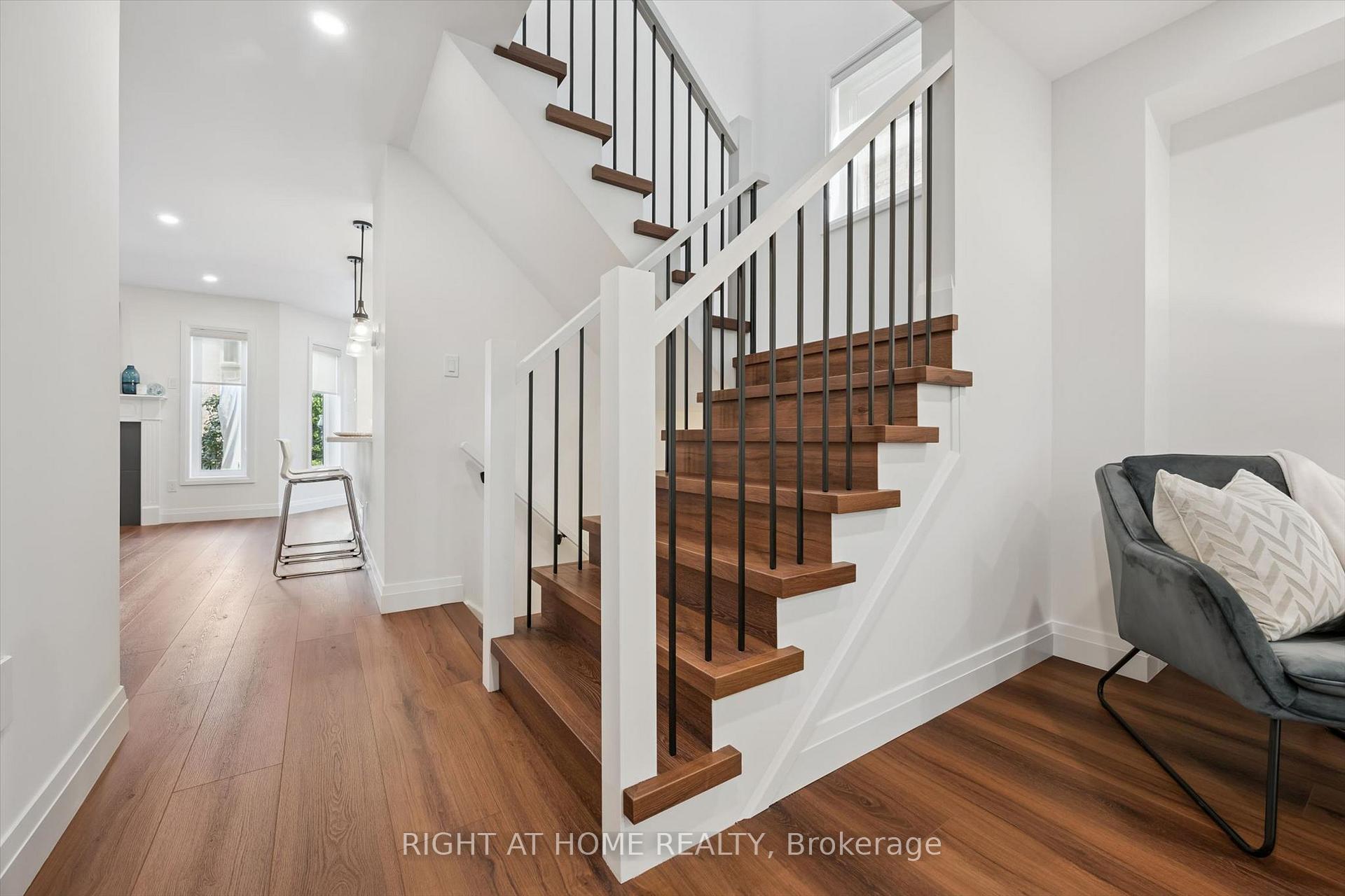 Photo 21 of 2294 Seton Crescent, Burlington, Orchard — HOMEH
