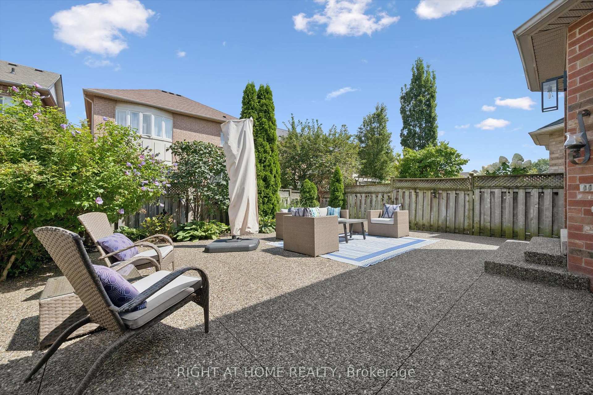 Photo 44 of 2294 Seton Crescent, Burlington, Orchard — HOMEH