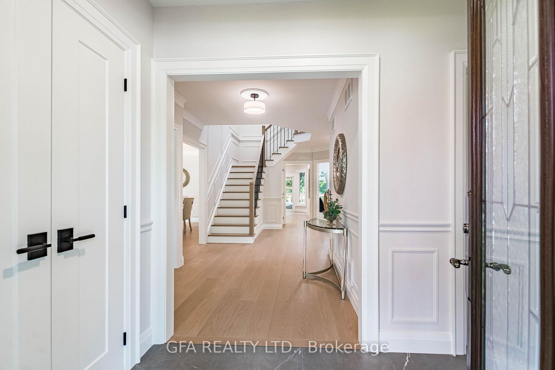 Photo 5 of 1027 Masters Green, Oakville, Glen Abbey — HOMEH
