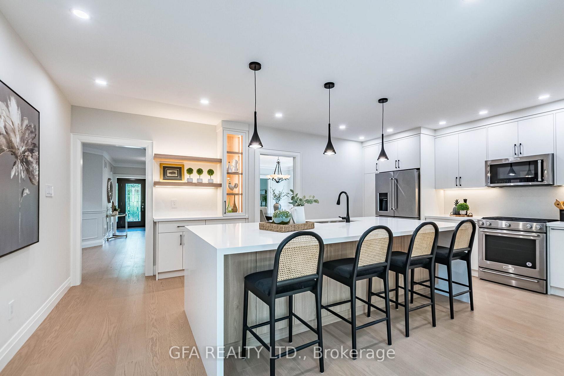 Photo 13 of 1027 Masters Green, Oakville, Glen Abbey — HOMEH
