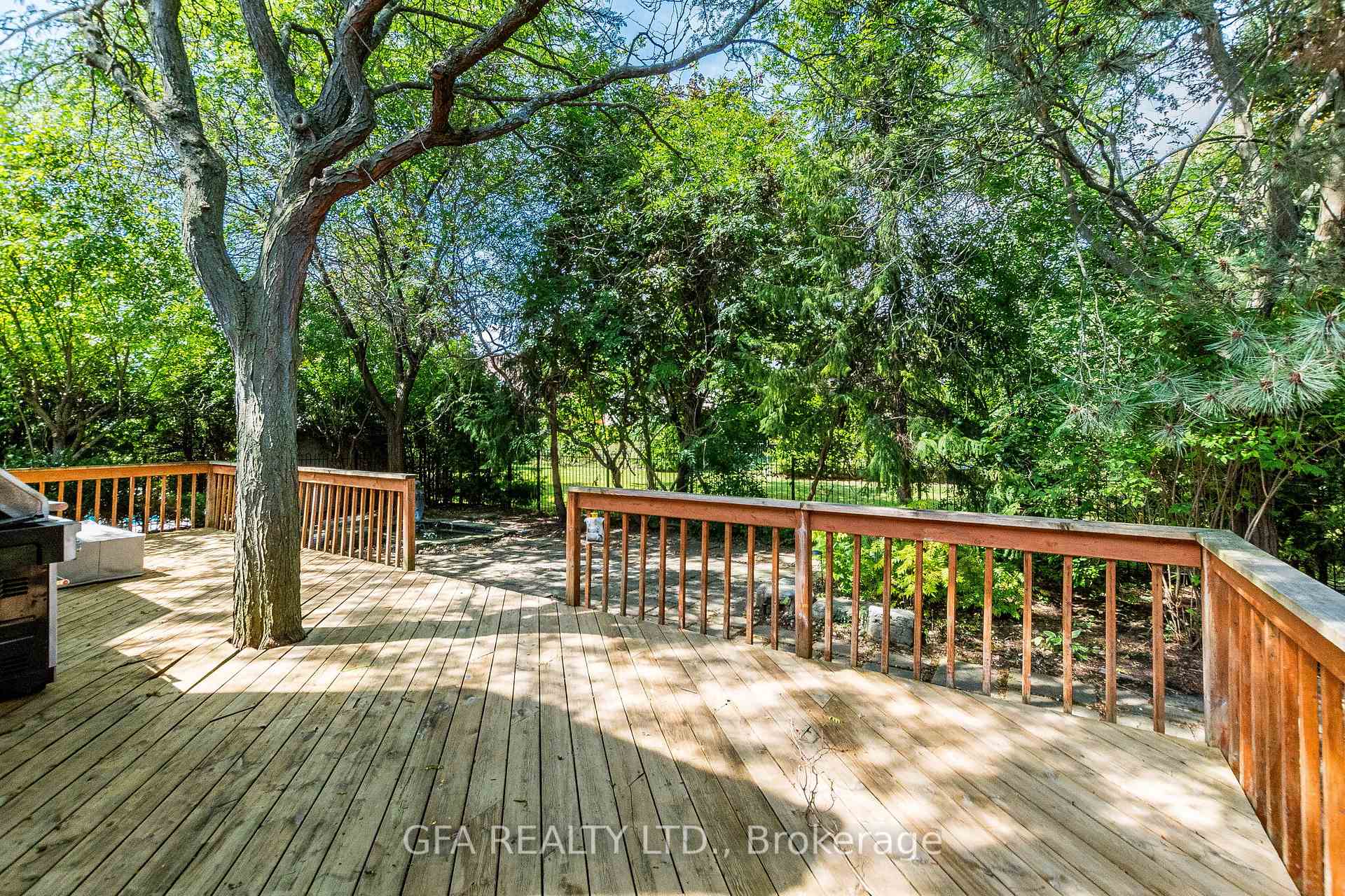 Photo 43 of 1027 Masters Green, Oakville, Glen Abbey — HOMEH
