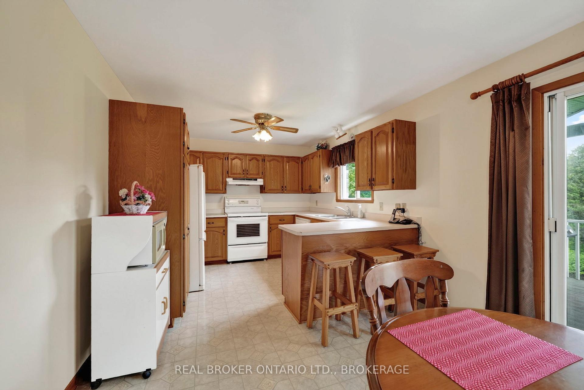 Photo 5 of 17550 Island Road, South Stormont, South Stormont (Cornwall) Twp — HOMEH