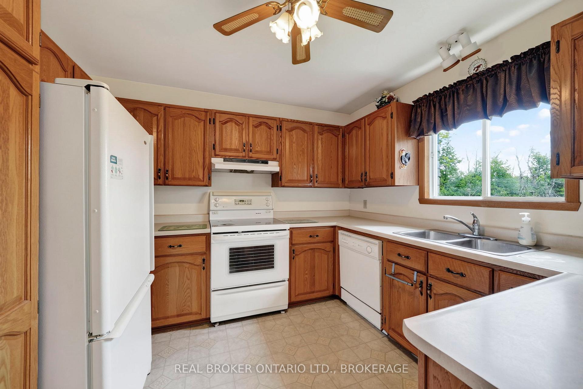 Photo 7 of 17550 Island Road, South Stormont, South Stormont (Cornwall) Twp — HOMEH