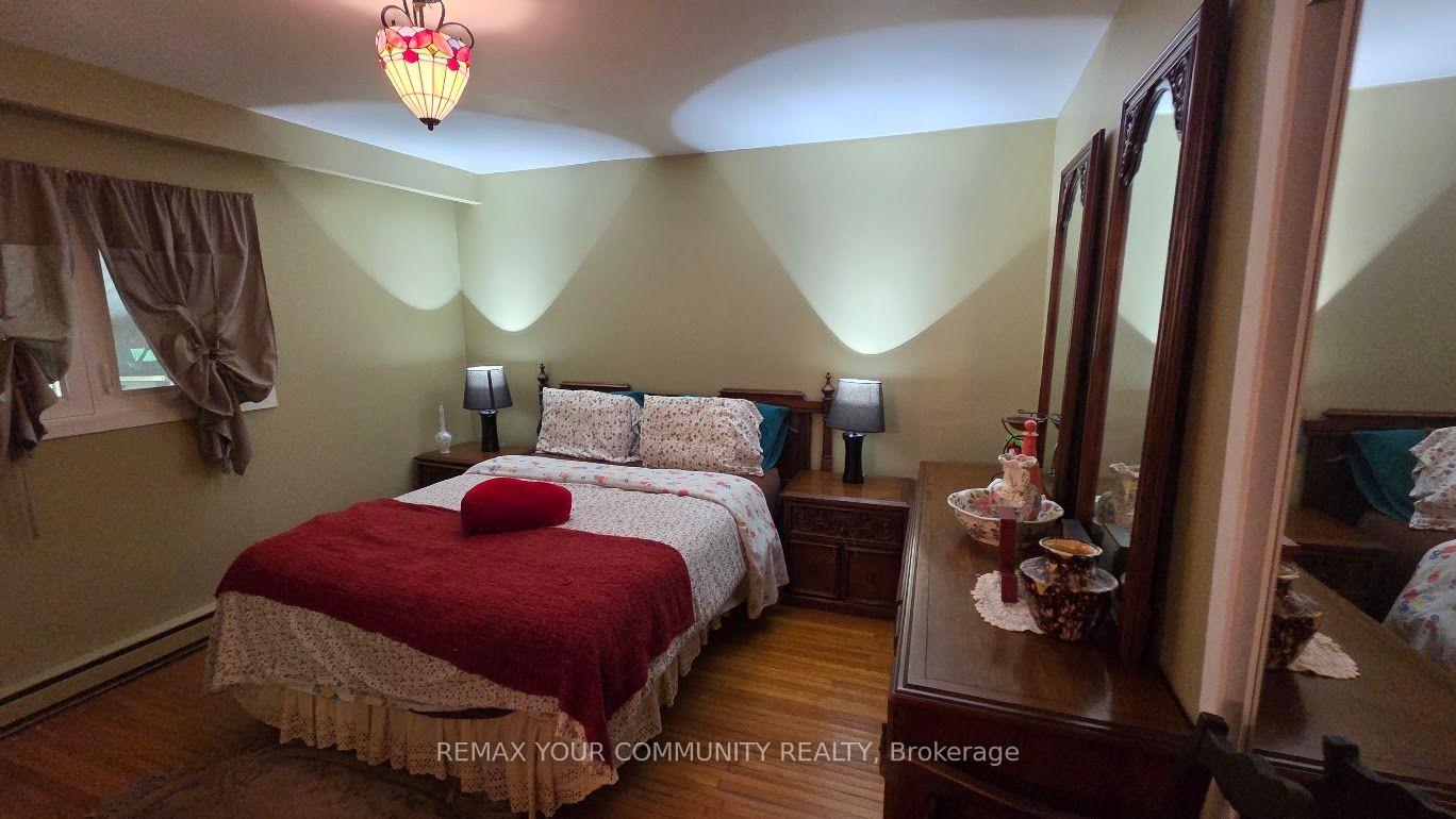 Photo 15 of 1031 Metro Road, Georgina, Historic Lakeshore Communities — HOMEH