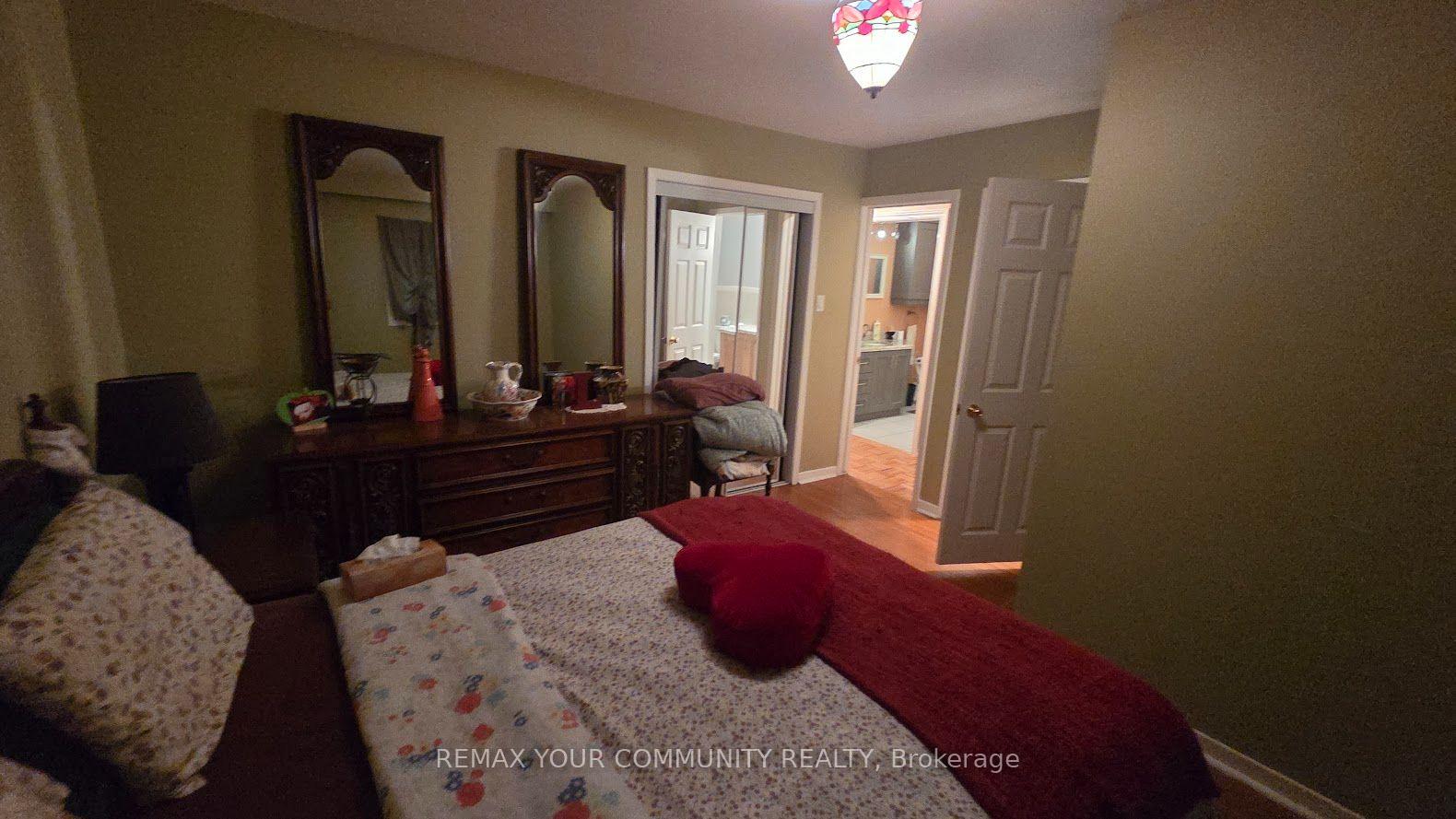 Photo 16 of 1031 Metro Road, Georgina, Historic Lakeshore Communities — HOMEH