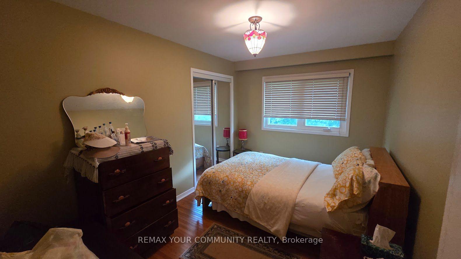 Photo 19 of 1031 Metro Road, Georgina, Historic Lakeshore Communities — HOMEH