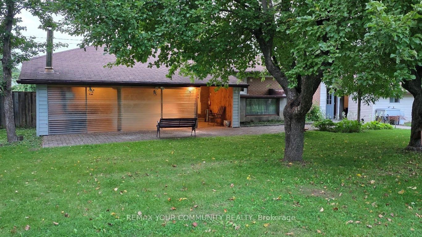 Photo 26 of 1031 Metro Road, Georgina, Historic Lakeshore Communities — HOMEH