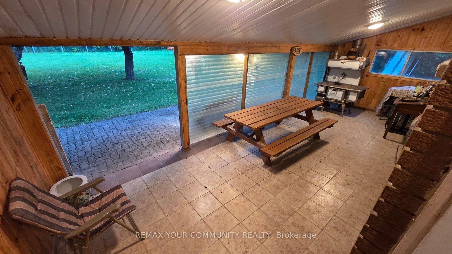 Photo 28 of 1031 Metro Road, Georgina, Historic Lakeshore Communities — HOMEH