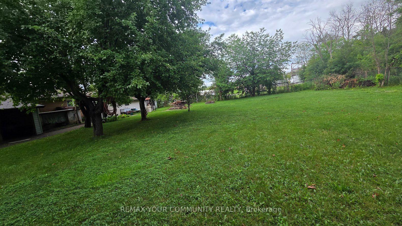 Photo 34 of 1031 Metro Road, Georgina, Historic Lakeshore Communities — HOMEH