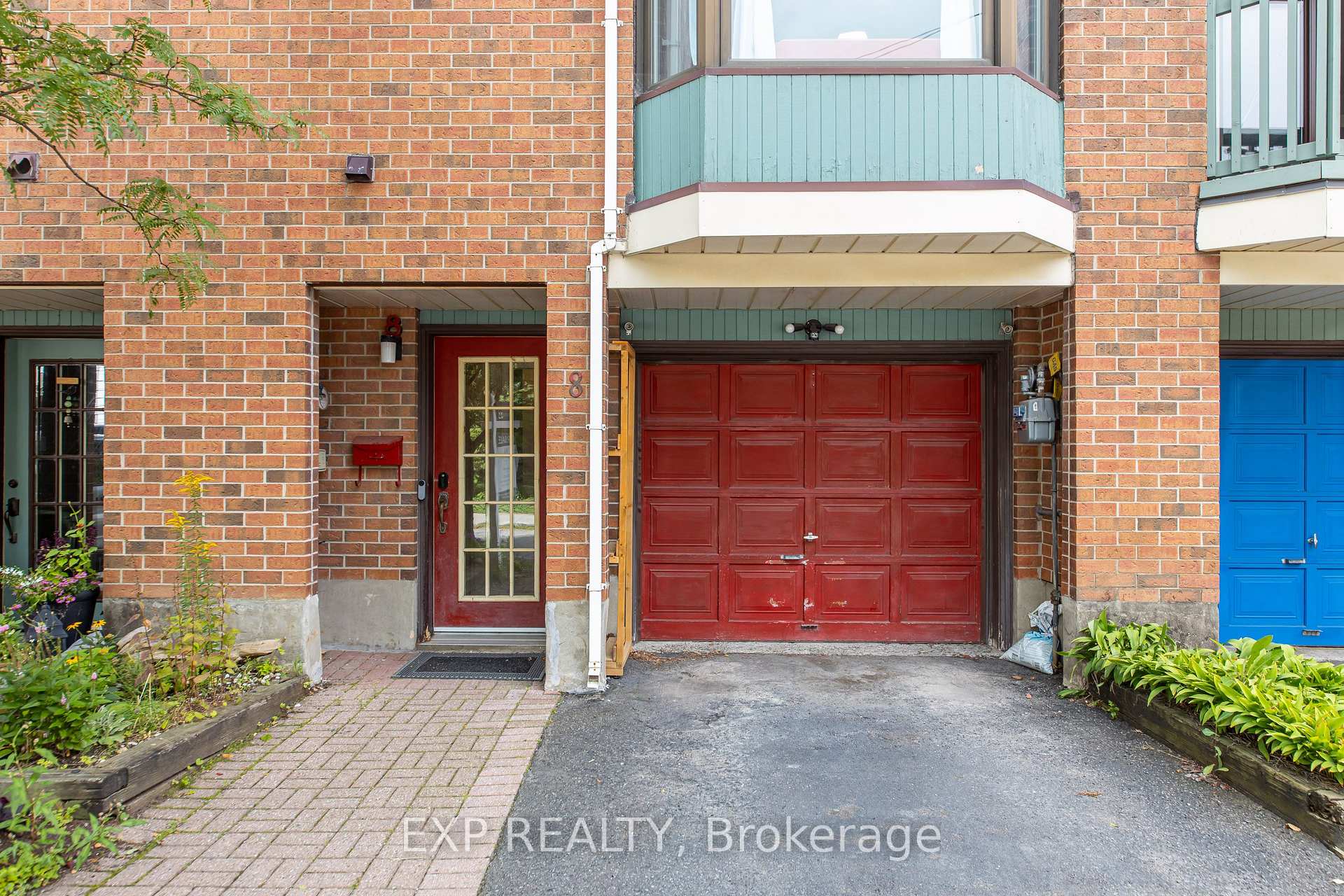 Photo 2 of 8 Maclean Street, Ottawa, West Centre Town — HOMEH