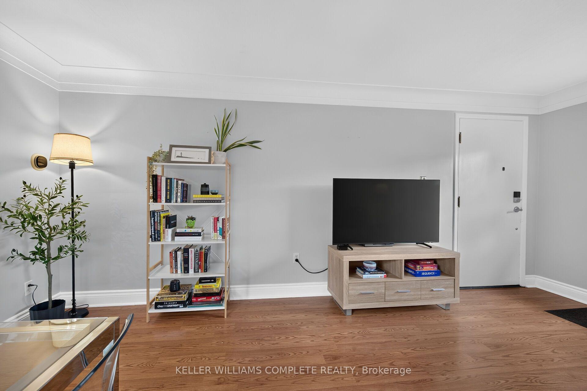 Photo 9 of 197 Fairfield Avenue, Hamilton, Homeside — HOMEH