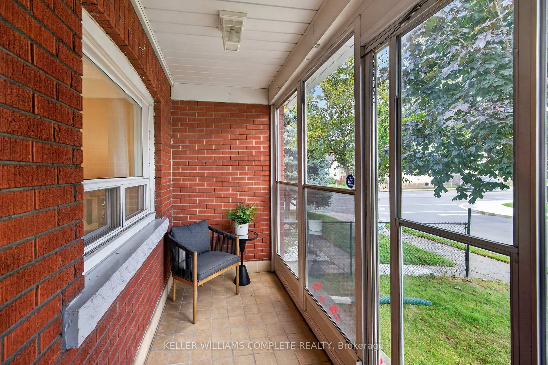 Photo 22 of 197 Fairfield Avenue, Hamilton, Homeside — HOMEH