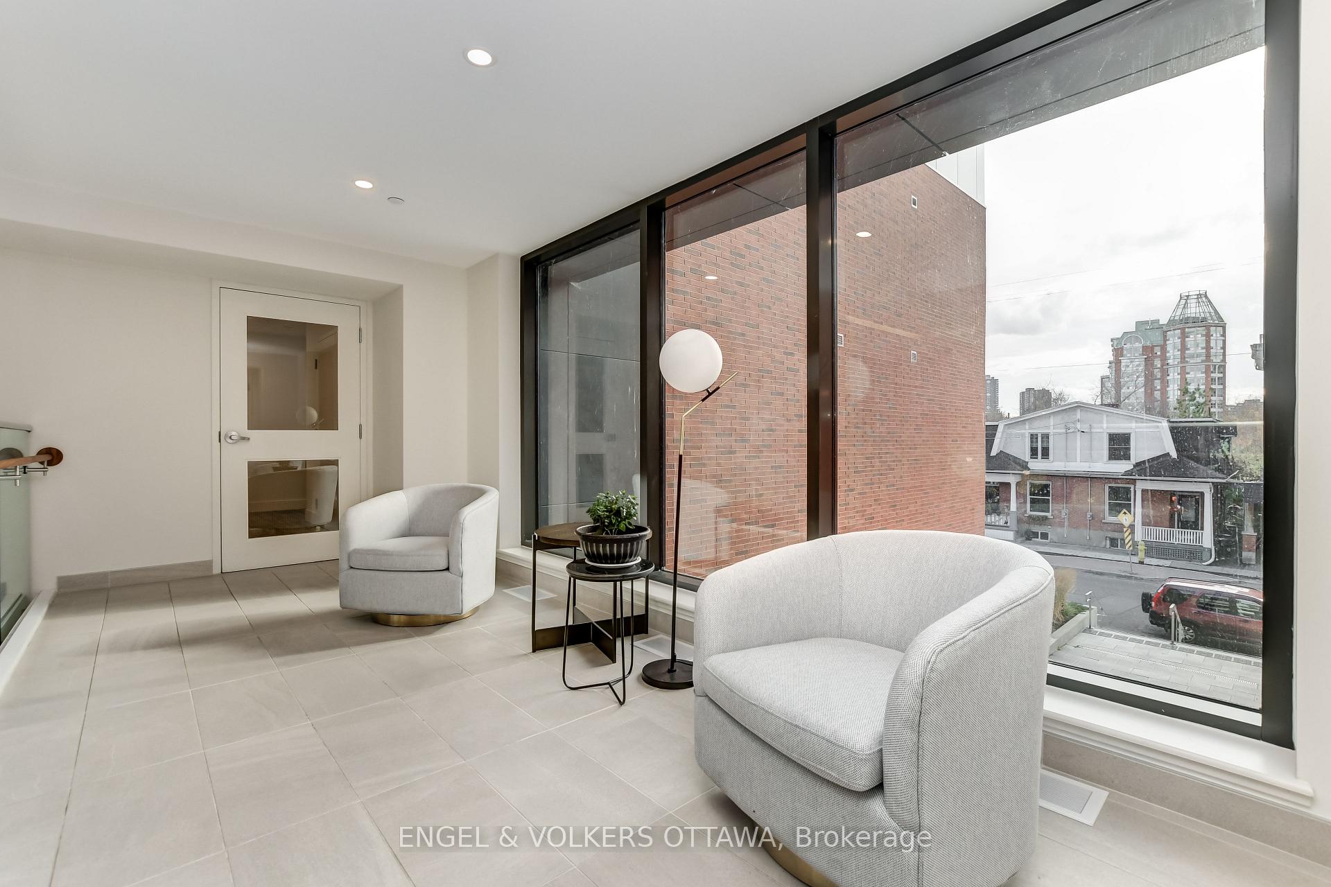 Photo 4 of Unit 210, 280 Crichton Street, Ottawa, Lindenlea — HOMEH