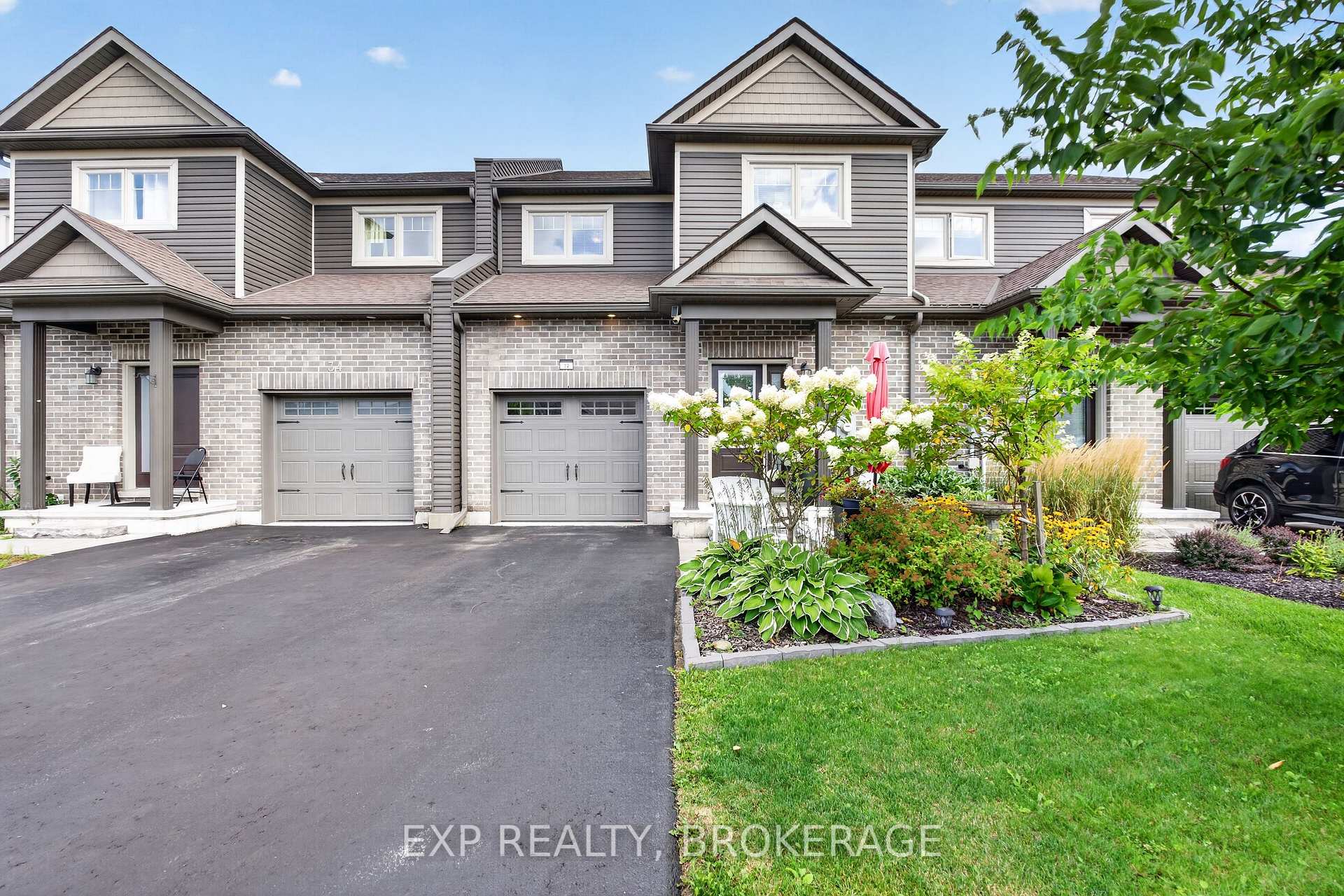 Photo 2 of 32 Curtis Street, Prince Edward County, Picton Ward — HOMEH