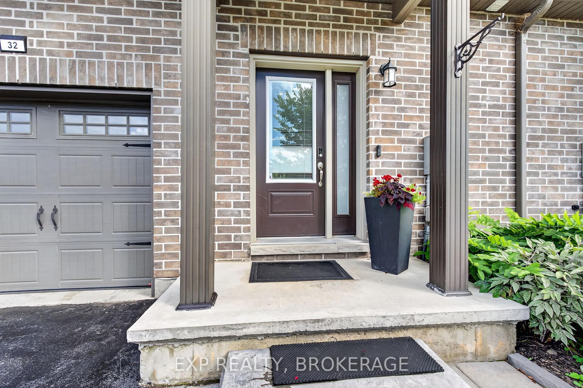 Photo 4 of 32 Curtis Street, Prince Edward County, Picton Ward — HOMEH