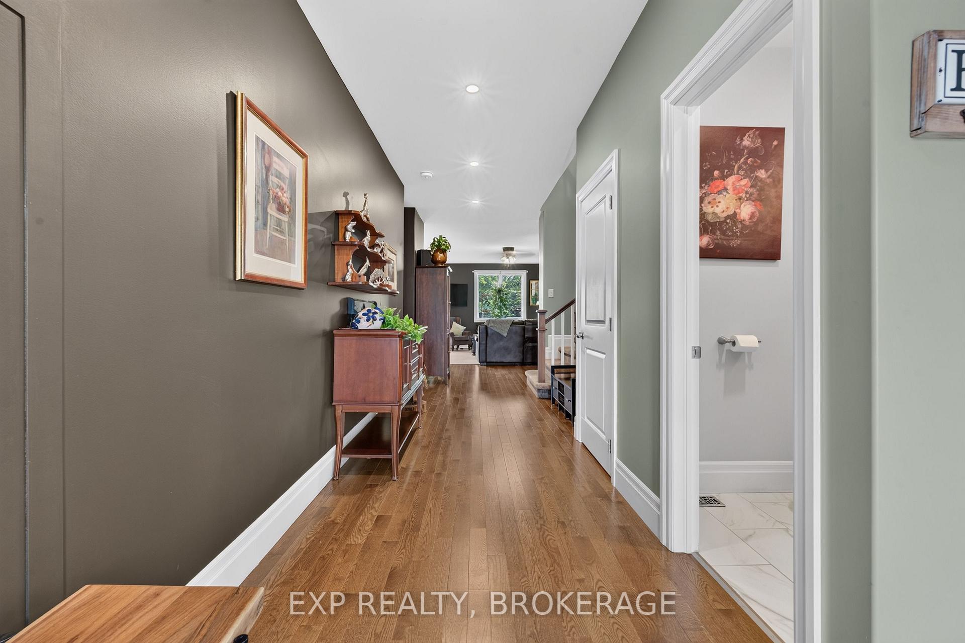 Photo 6 of 32 Curtis Street, Prince Edward County, Picton Ward — HOMEH