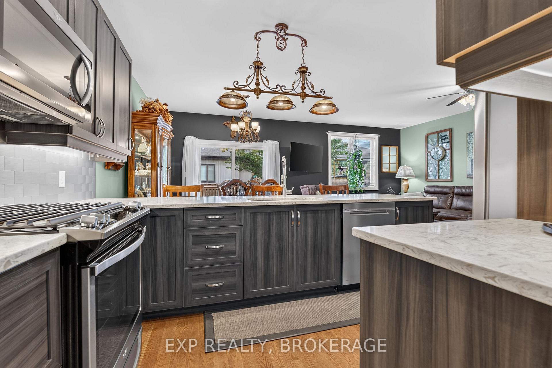 Photo 18 of 32 Curtis Street, Prince Edward County, Picton Ward — HOMEH