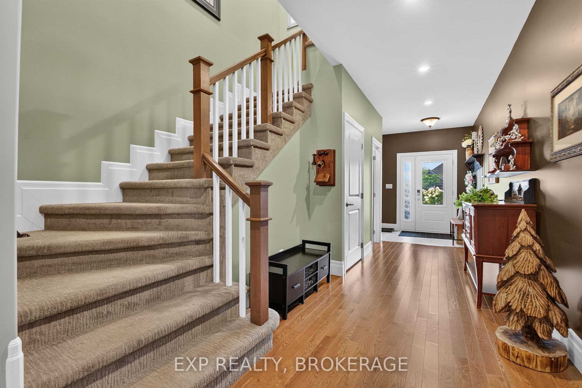 Photo 19 of 32 Curtis Street, Prince Edward County, Picton Ward — HOMEH