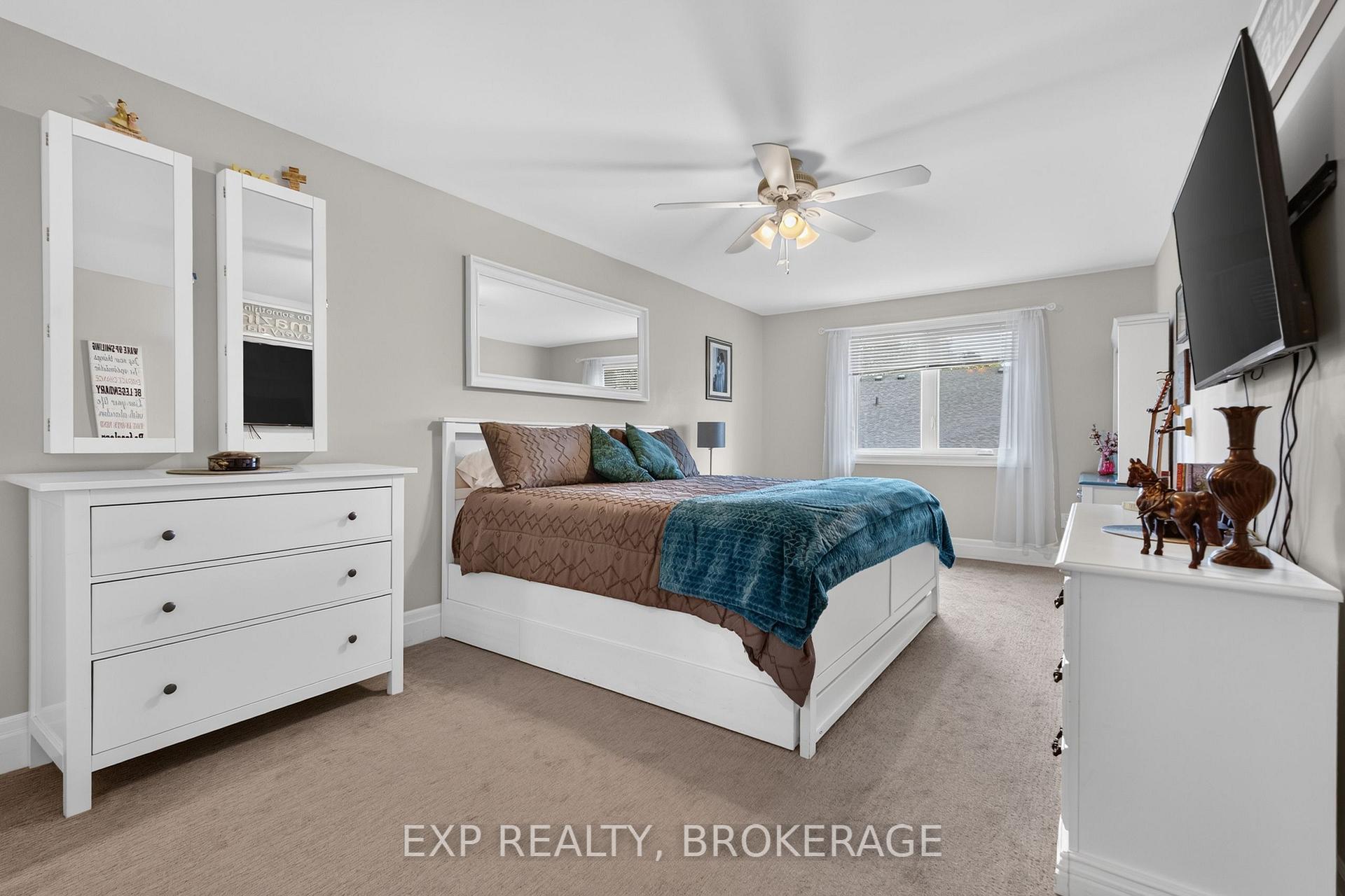 Photo 21 of 32 Curtis Street, Prince Edward County, Picton Ward — HOMEH