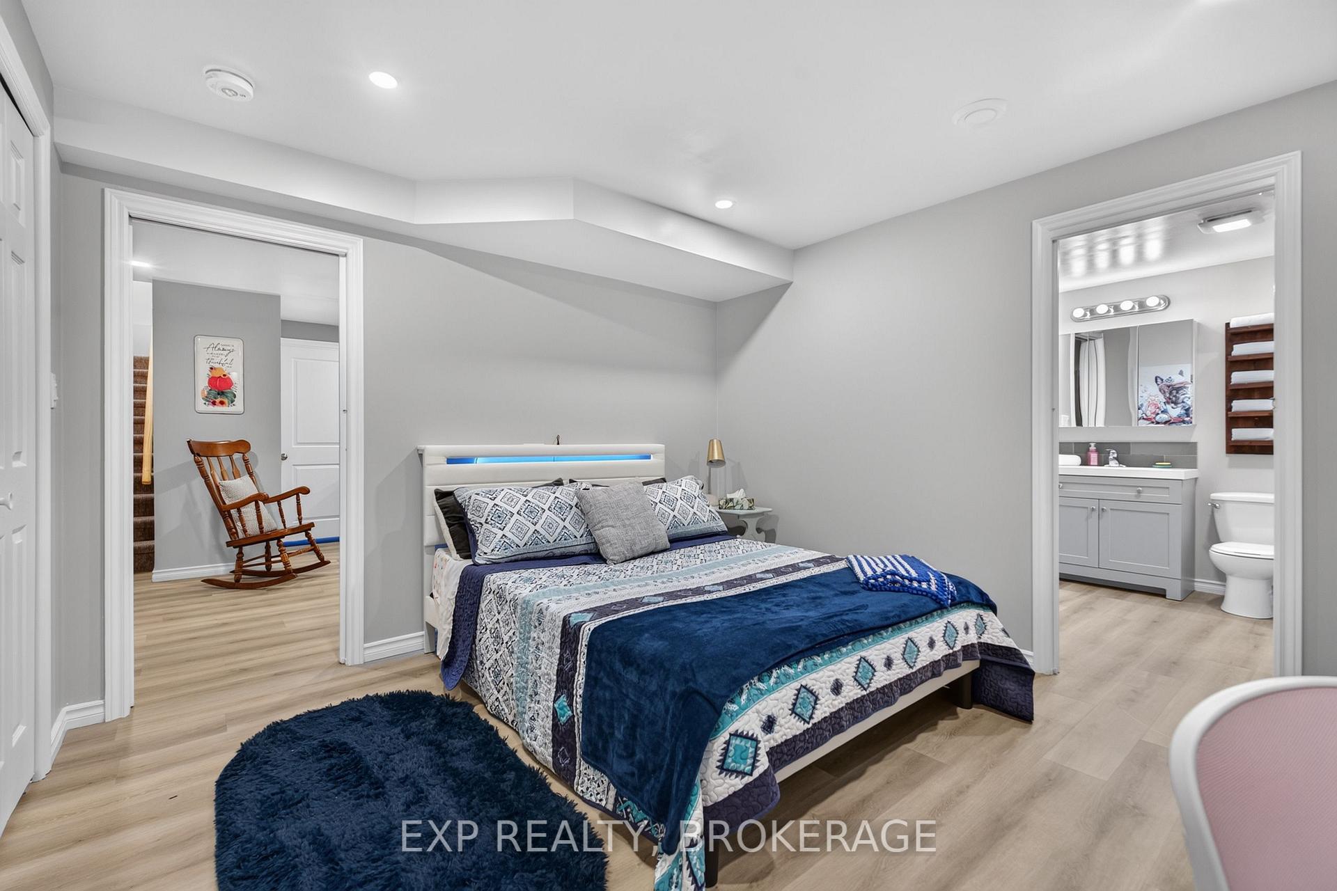Photo 41 of 32 Curtis Street, Prince Edward County, Picton Ward — HOMEH