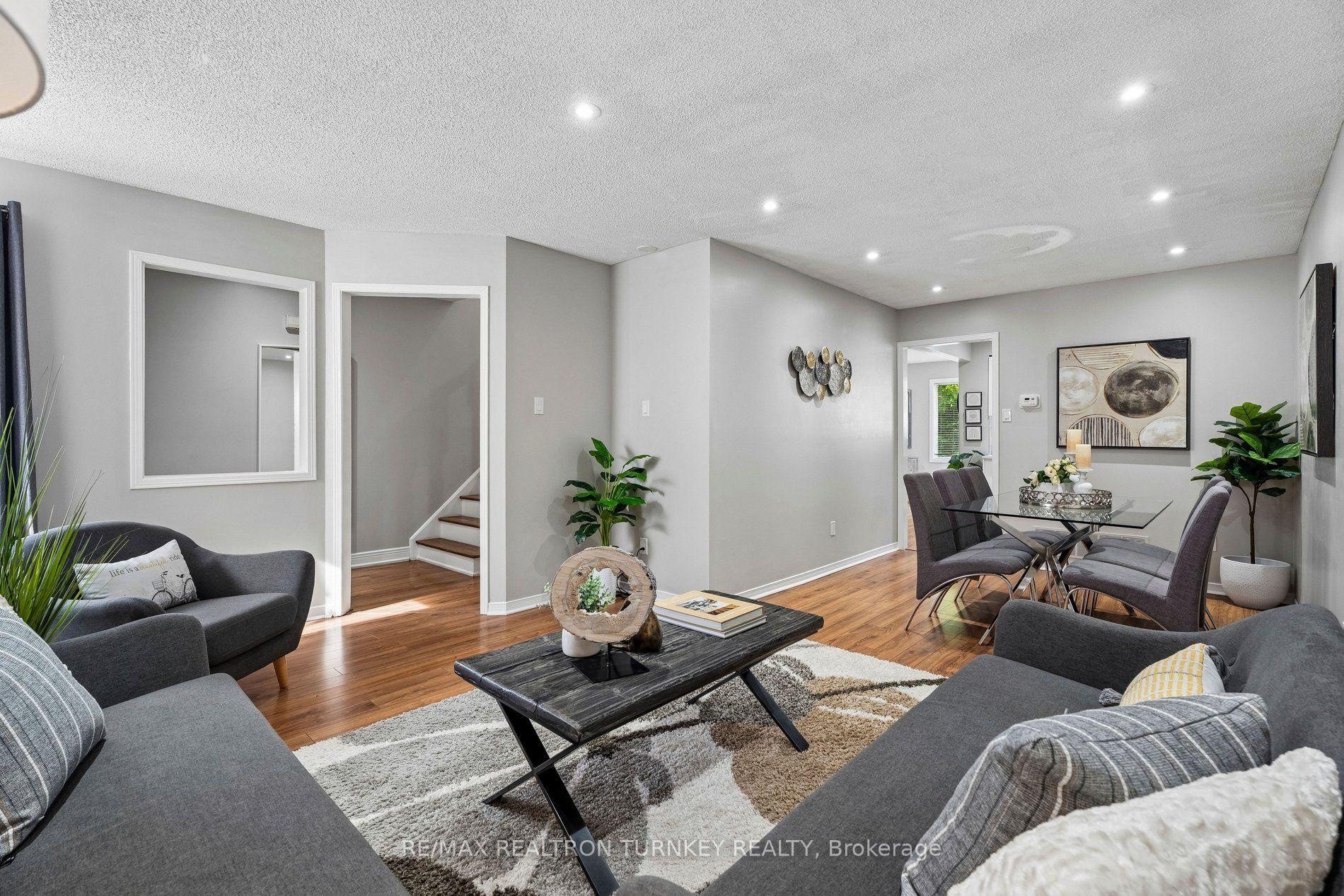 Photo 9 of 805 Playter Crescent, Newmarket, Armitage — HOMEH