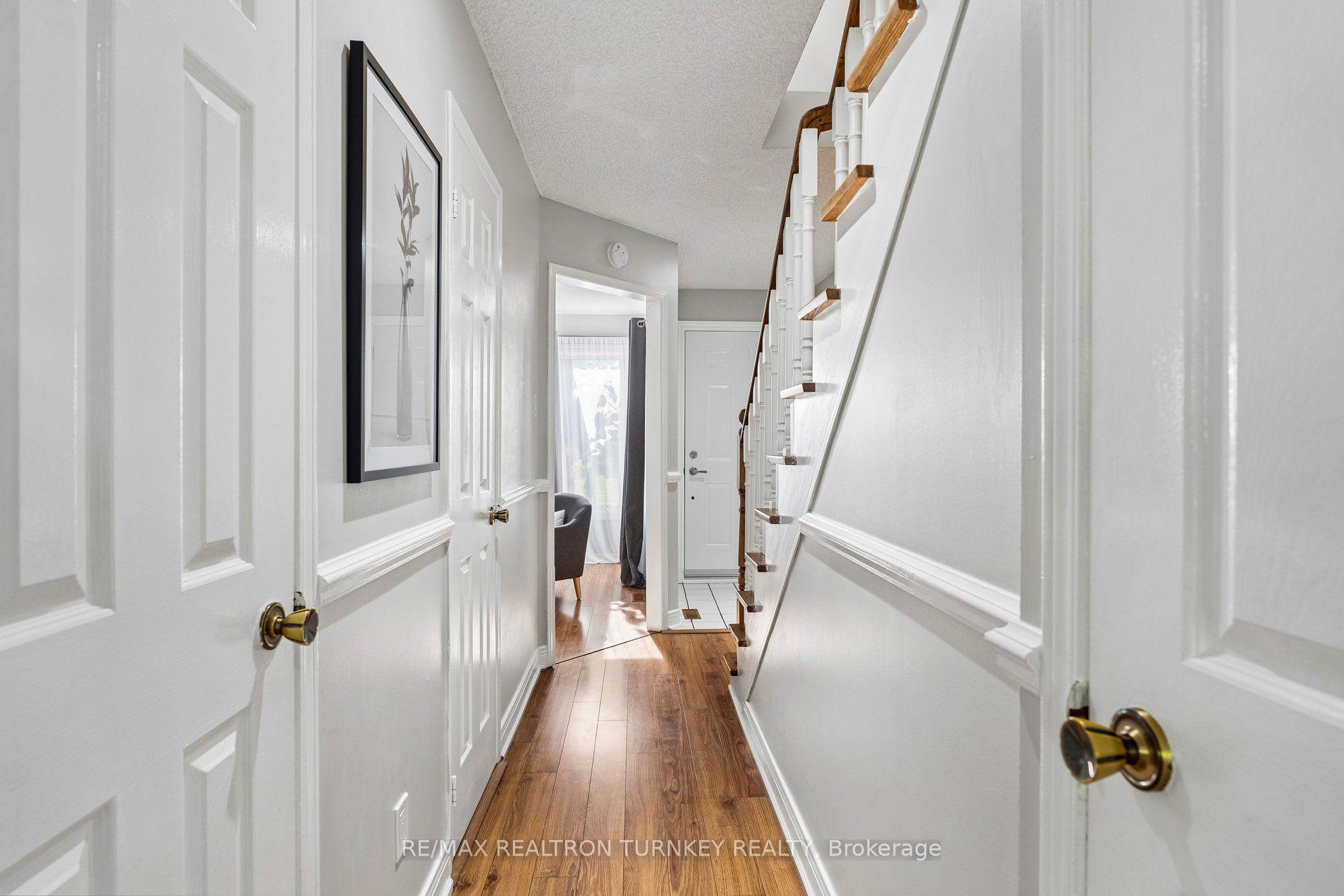 Photo 21 of 805 Playter Crescent, Newmarket, Armitage — HOMEH